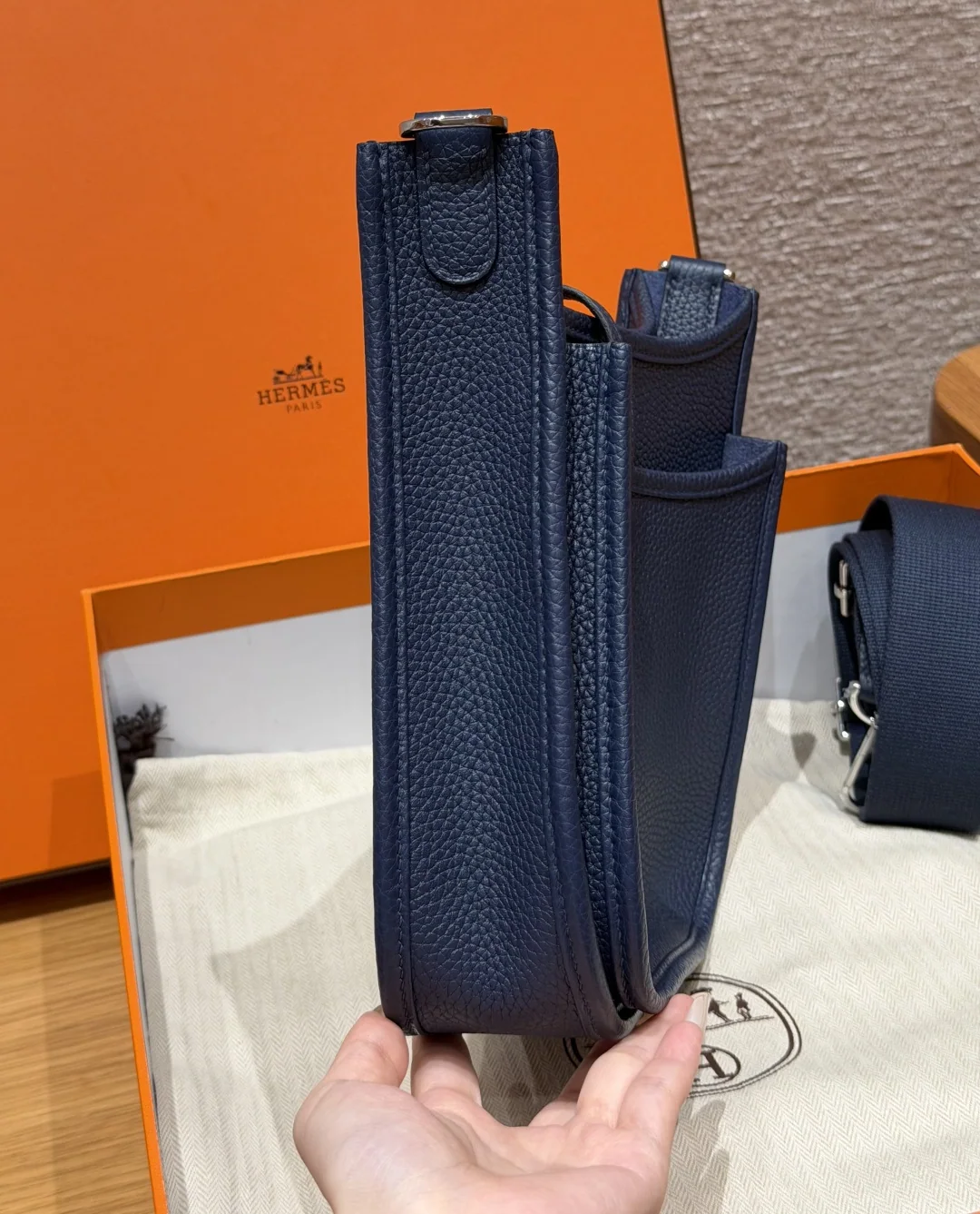 에르메스 에블린 23 블루 사파이어 가방 상세 이미지 5