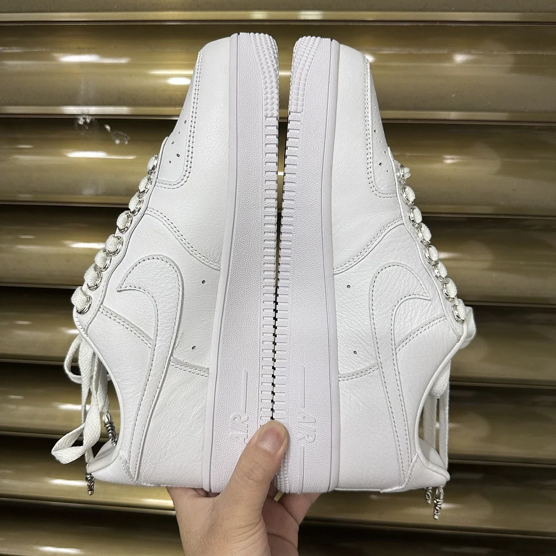 나이키 [MAX] 에어 포스 1 로우 SP CZ8065-100 201725 Nike Air Force 1 Low SP Drake NOCTA X 상세 이미지 2