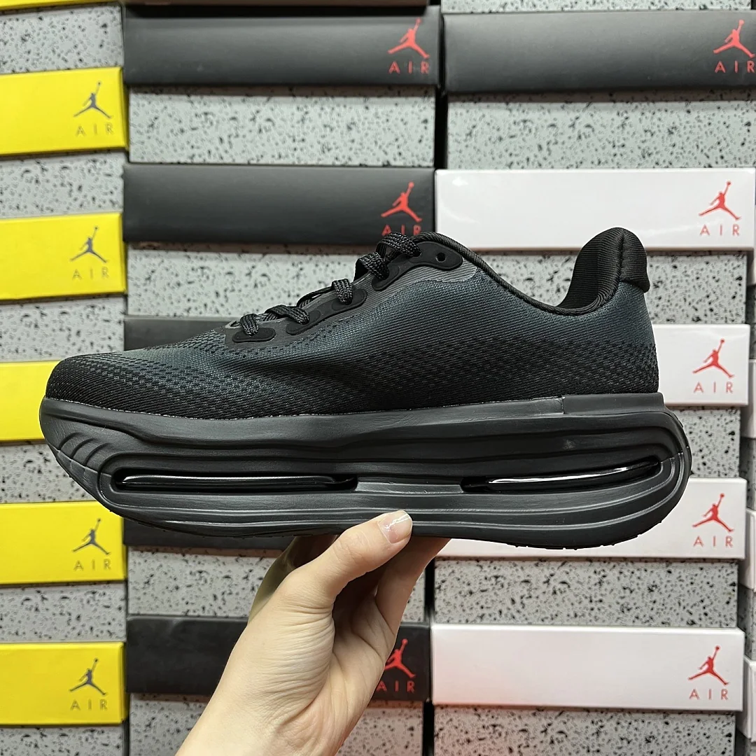나이키 [CG] 보메로 프리미엄 IQ0627-001 201999 Nike Vomero Premium Black Mini Chrome Swoosh 상세 이미지 9