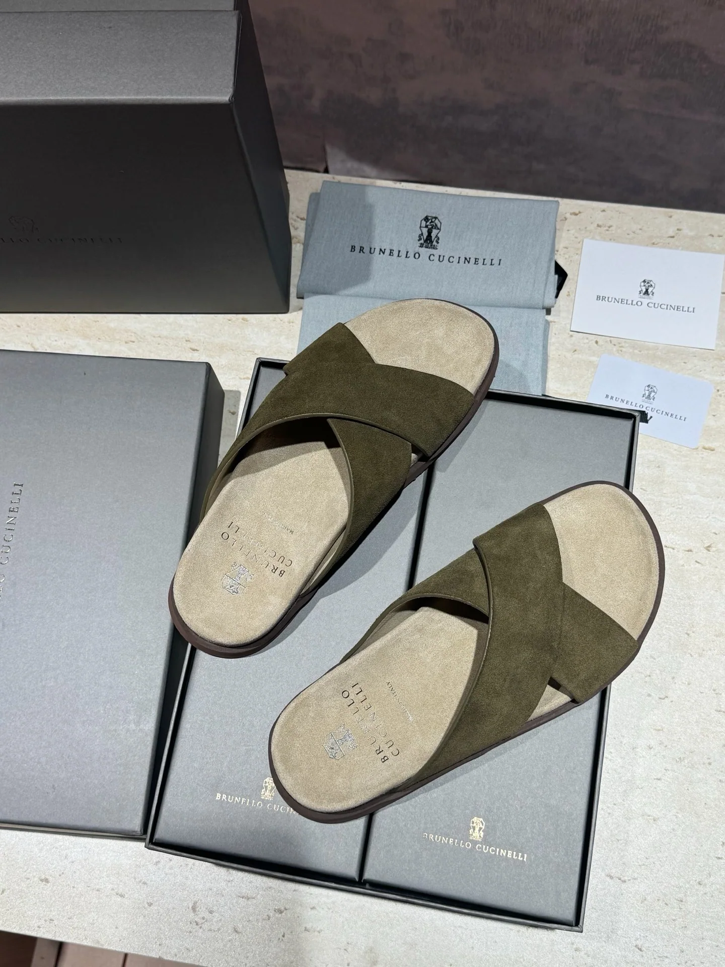 브루넬로쿠치넬리 남성 스웨이드 샌들 상세 이미지 2