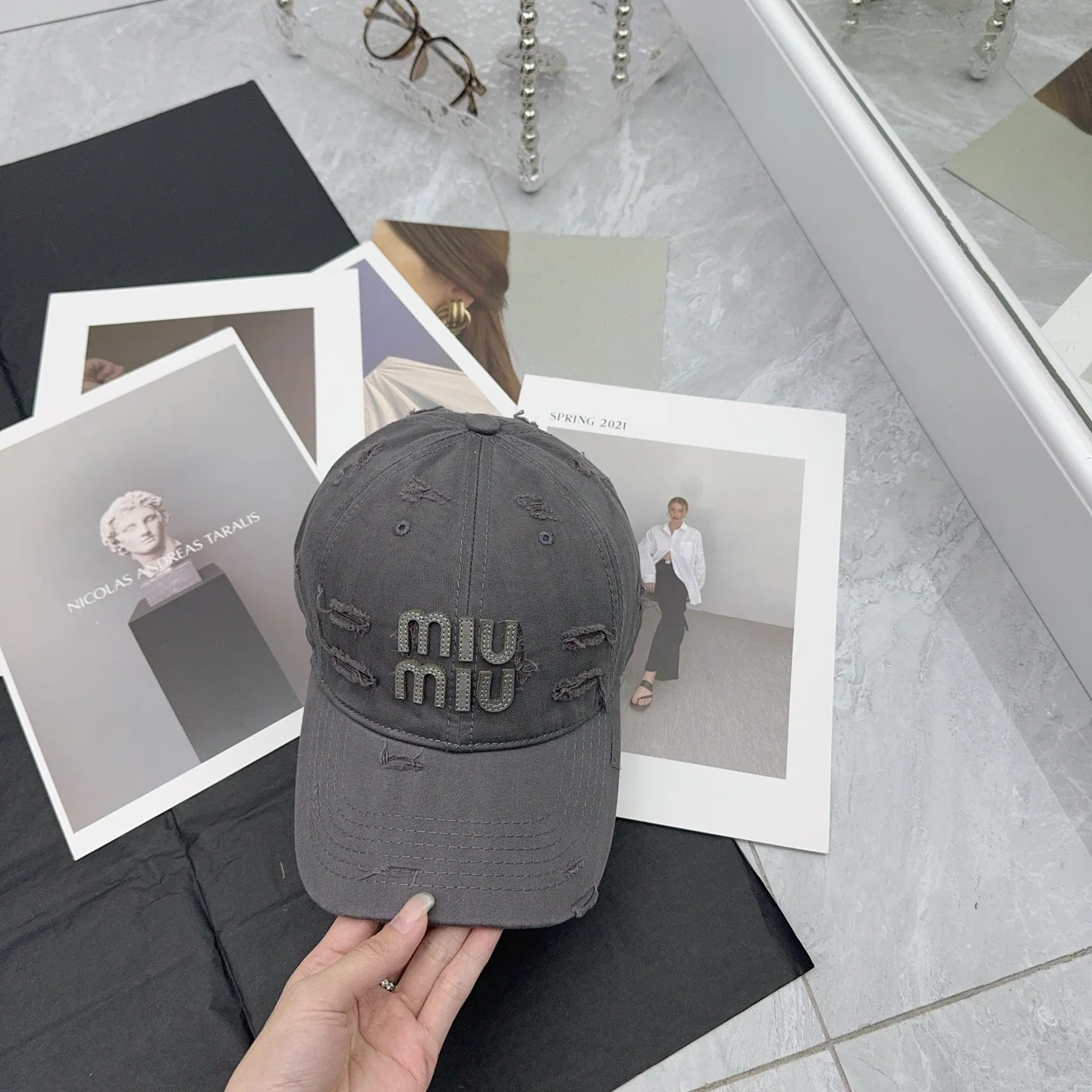 미우미우 모자 80932 Miu Miu Cap 상세 이미지 2