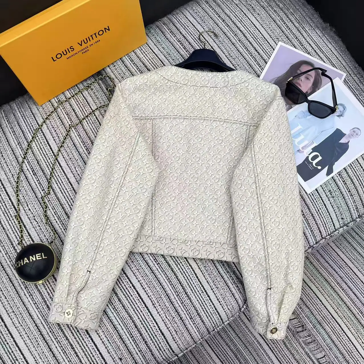 루이비통 3D 모노그램 데님 숏 자켓 상세 이미지 7