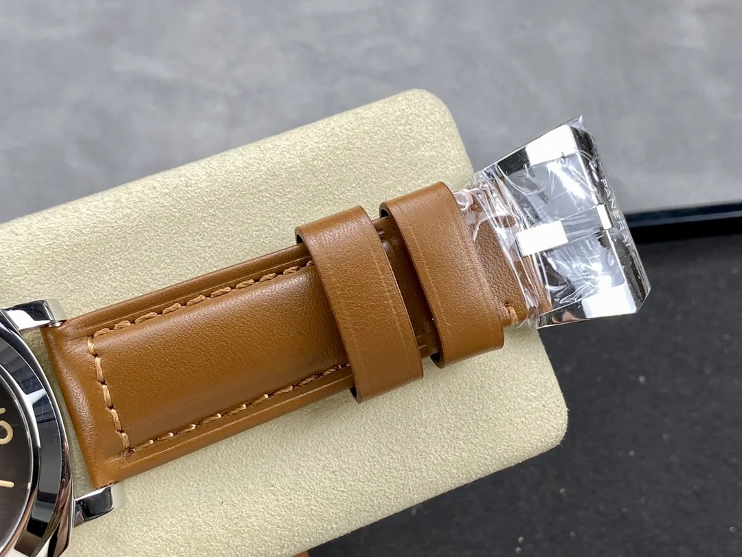 파네라이 PAM632 로즈골드 수동 시계 상세 이미지 8