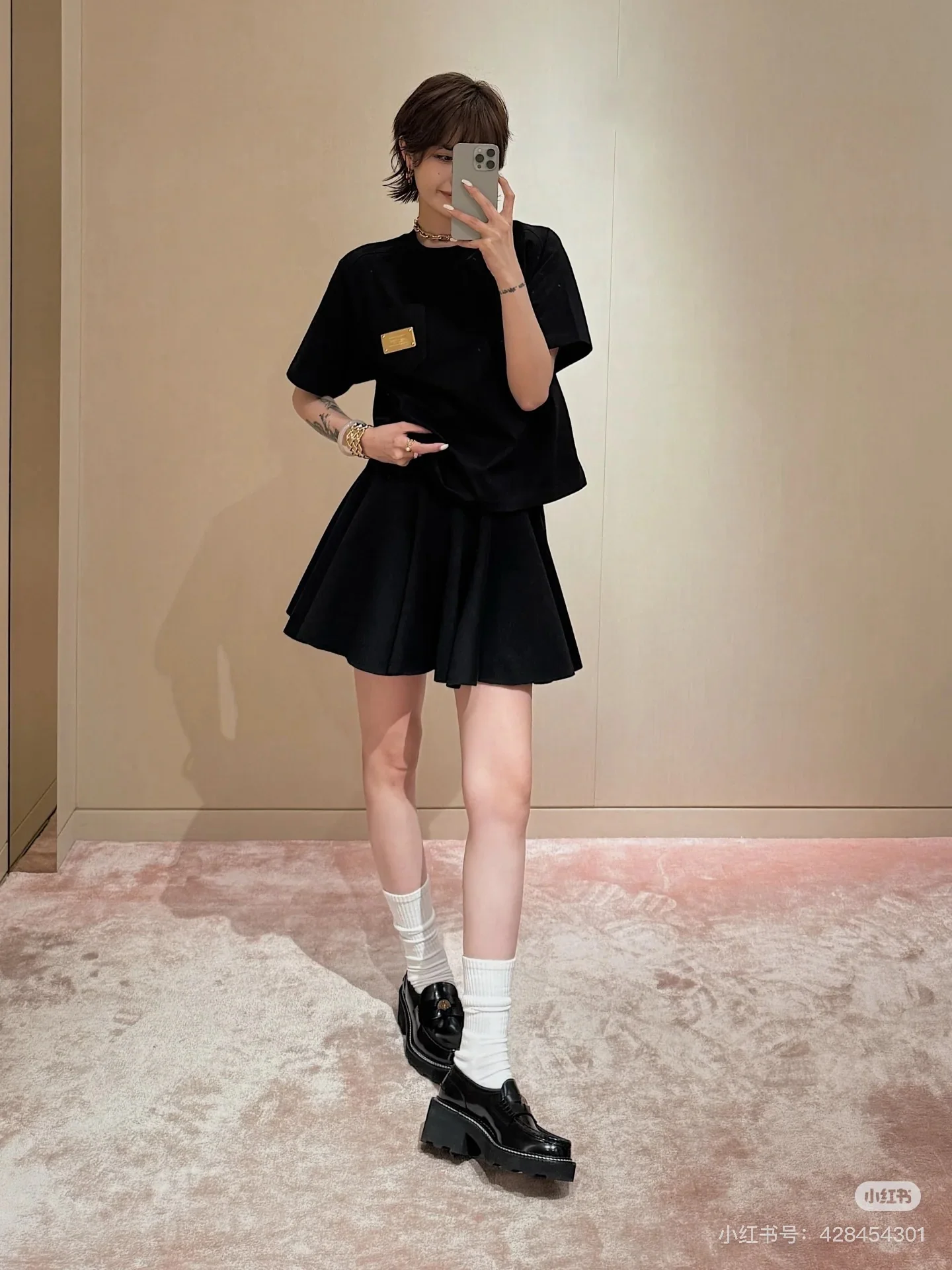 루이비통 데님 패치워크 메탈 포켓 크루넥 반팔 티셔츠 상세 이미지 7
