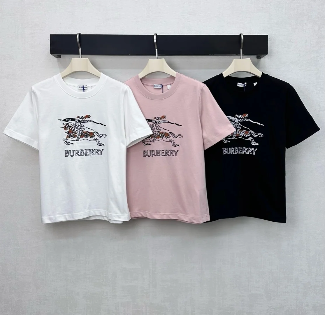 버버리 자수 체크 크루넥 코튼 반팔 티셔츠 2025 FW 상세 이미지 8