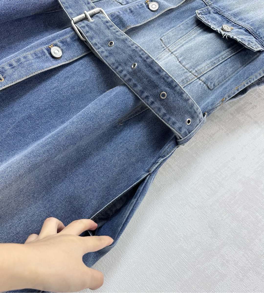 디올 CD로고 자수 데님 벨트 반팔 원피스 상세 이미지 4