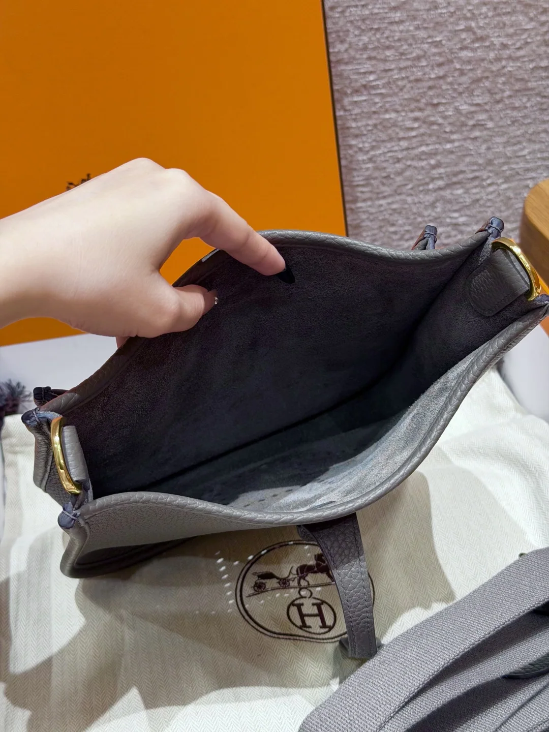 에르메스 에블린 23 크레망스 가죽 핸드백 상세 이미지 8