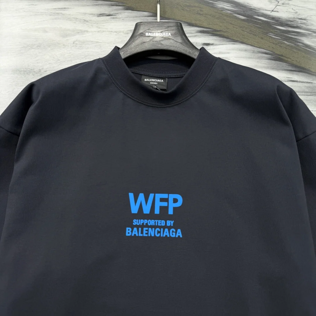 발렌시아가 WFP 프린트 코튼 라운드넥 반팔 니트 상세 이미지 5