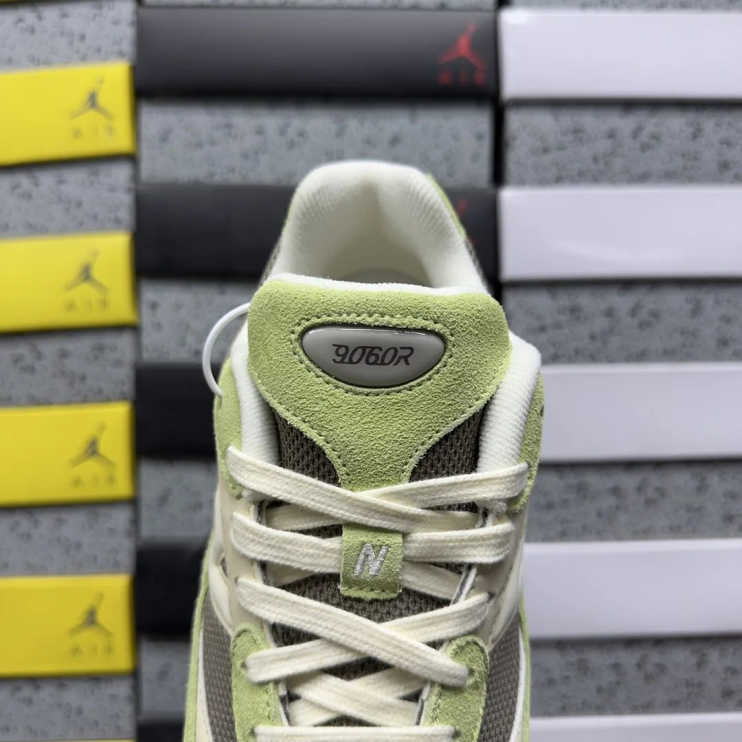 뉴발란스 [C] 9060 U906028L 202255 New Balance 9060 상세 이미지 4