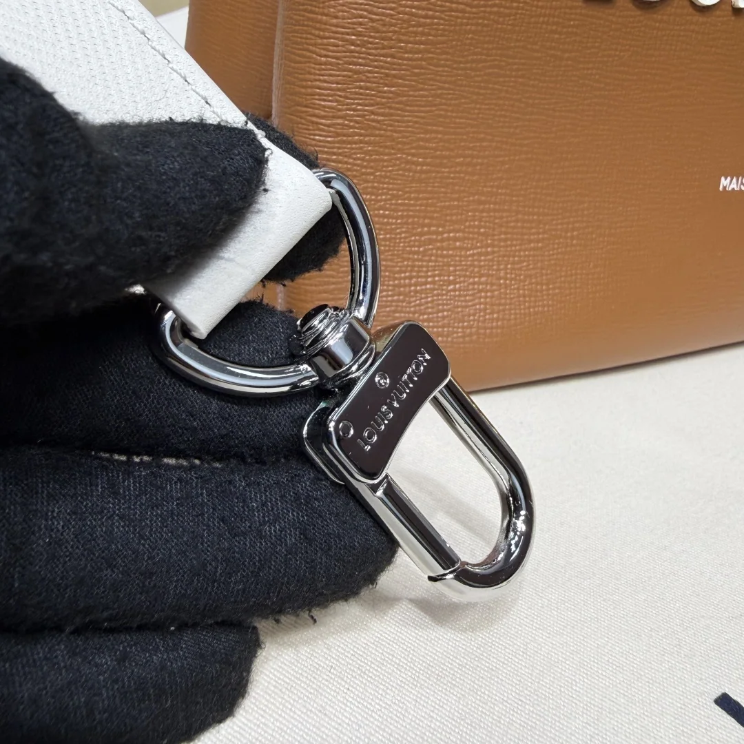 루이비통 버드케이지 미니 쇼퍼 토트 가방 M15238 상세 이미지 8