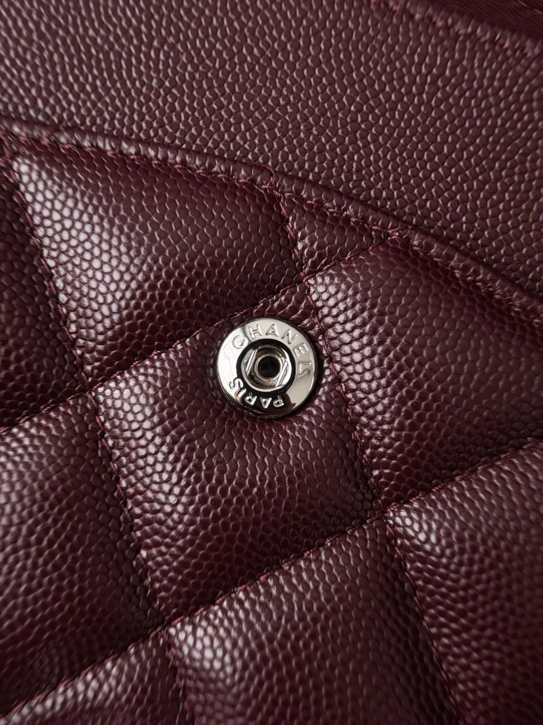 샤넬 캐비어 은장 버건디 레드 가방 상세 이미지 6