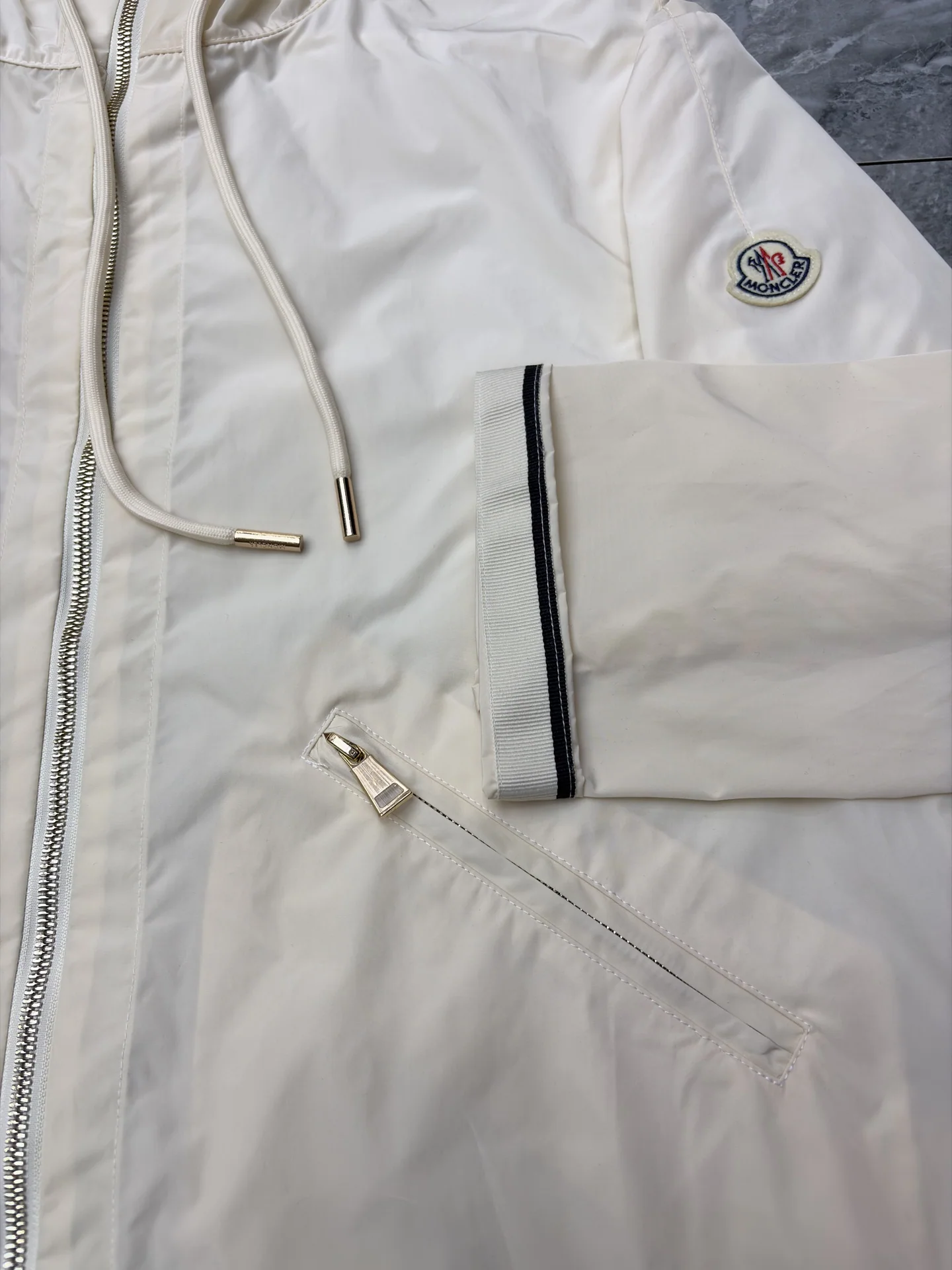 몽클레어 여성 자켓 150177 Moncler Jacket 상세 이미지 4