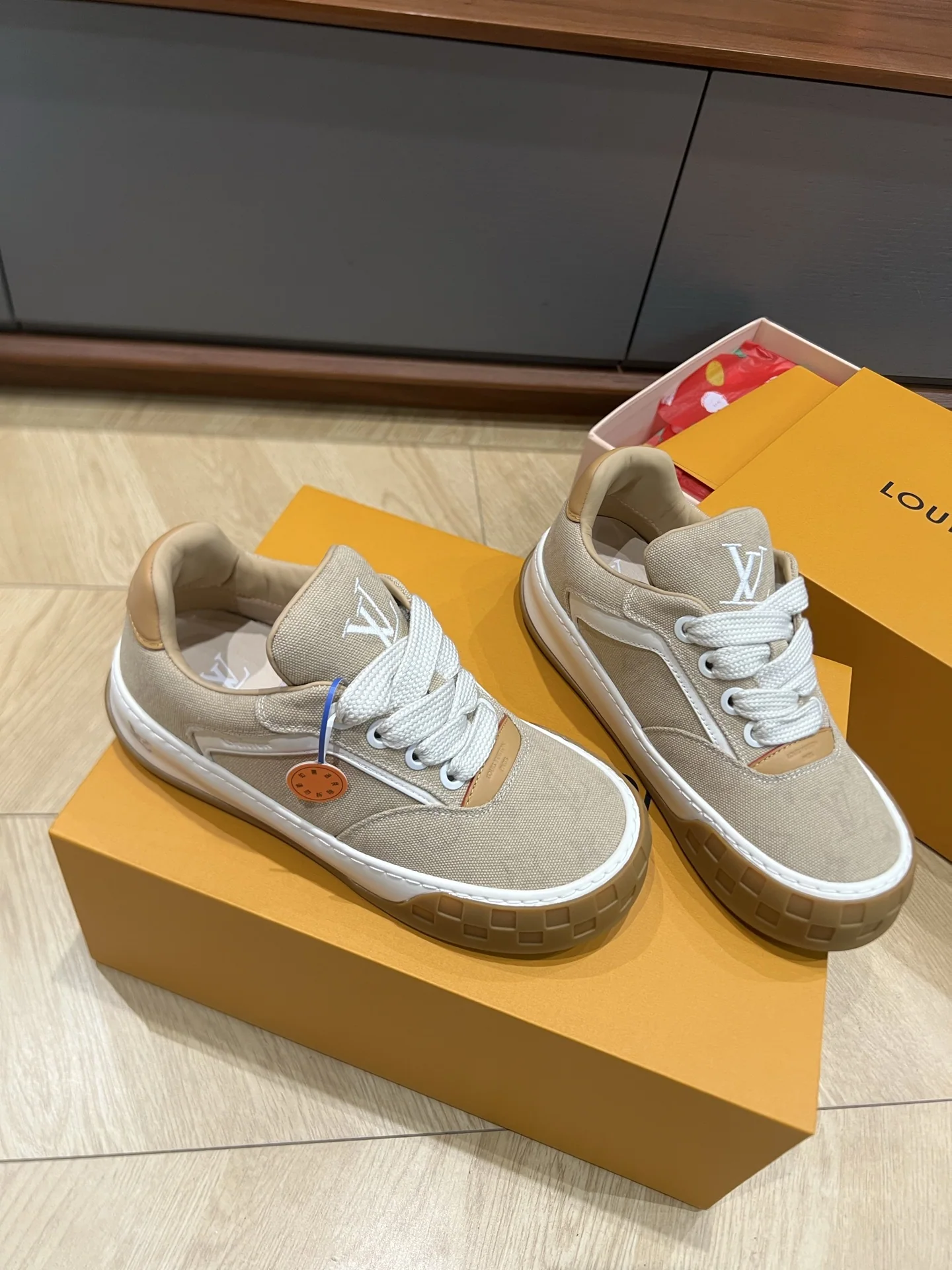 루이비통 LV 26 경사 커플 스케이트보드 신발 상세 이미지 2