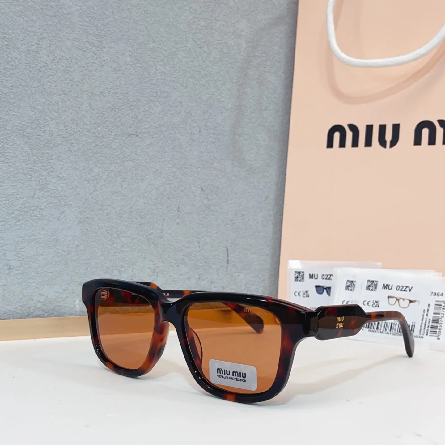 미우미우 MU 02 ZV 선글라스 상세 이미지 4