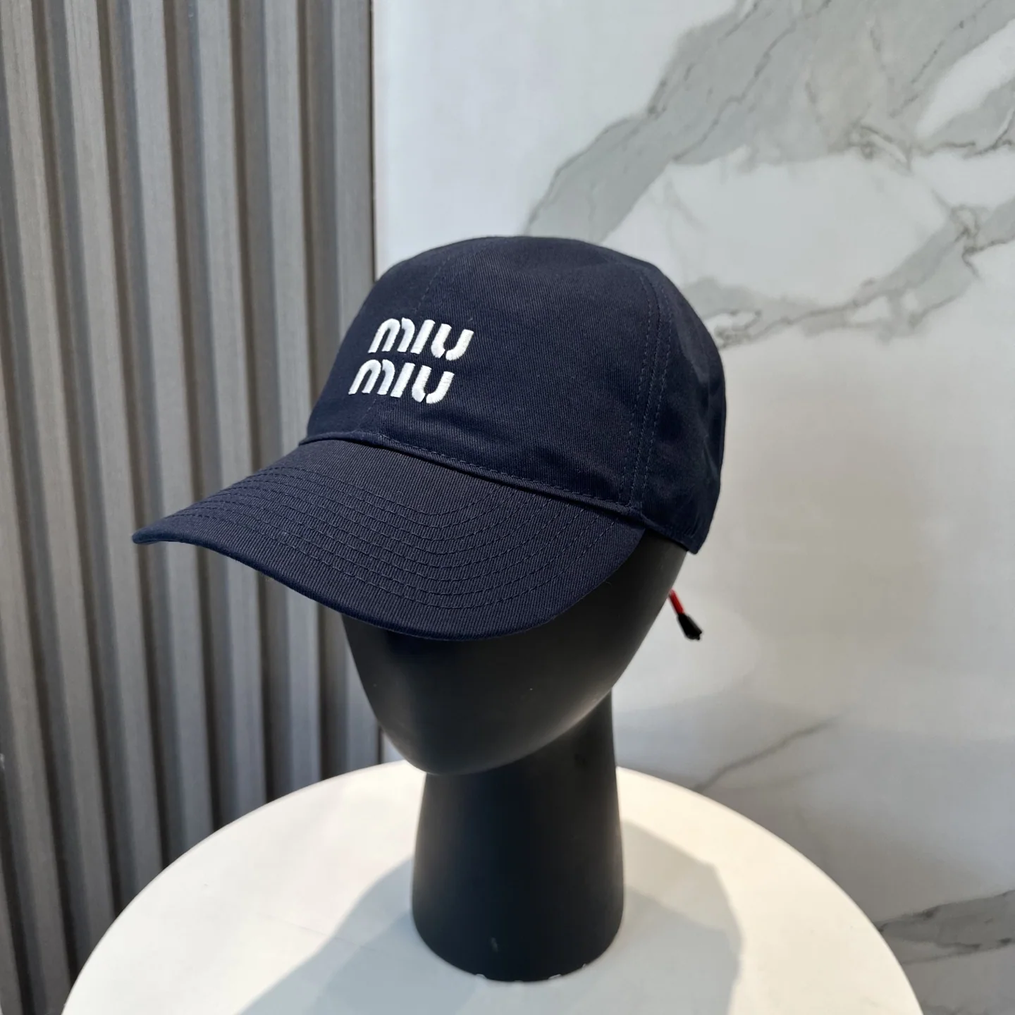 미우미우 캔버스 야구모자 상세 이미지 1