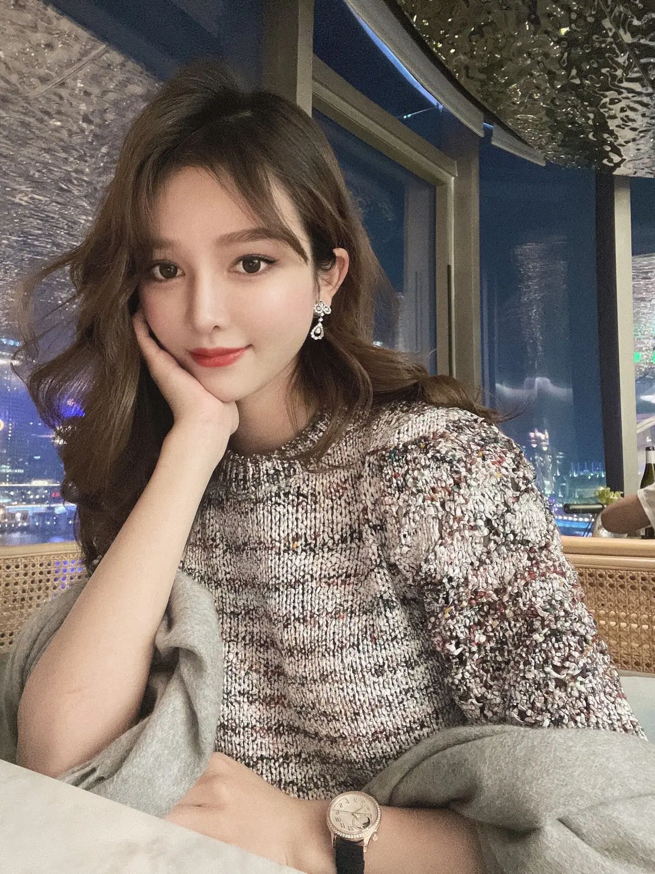해리윈스턴 루프 다이아몬드 귀걸이 상세 이미지 3