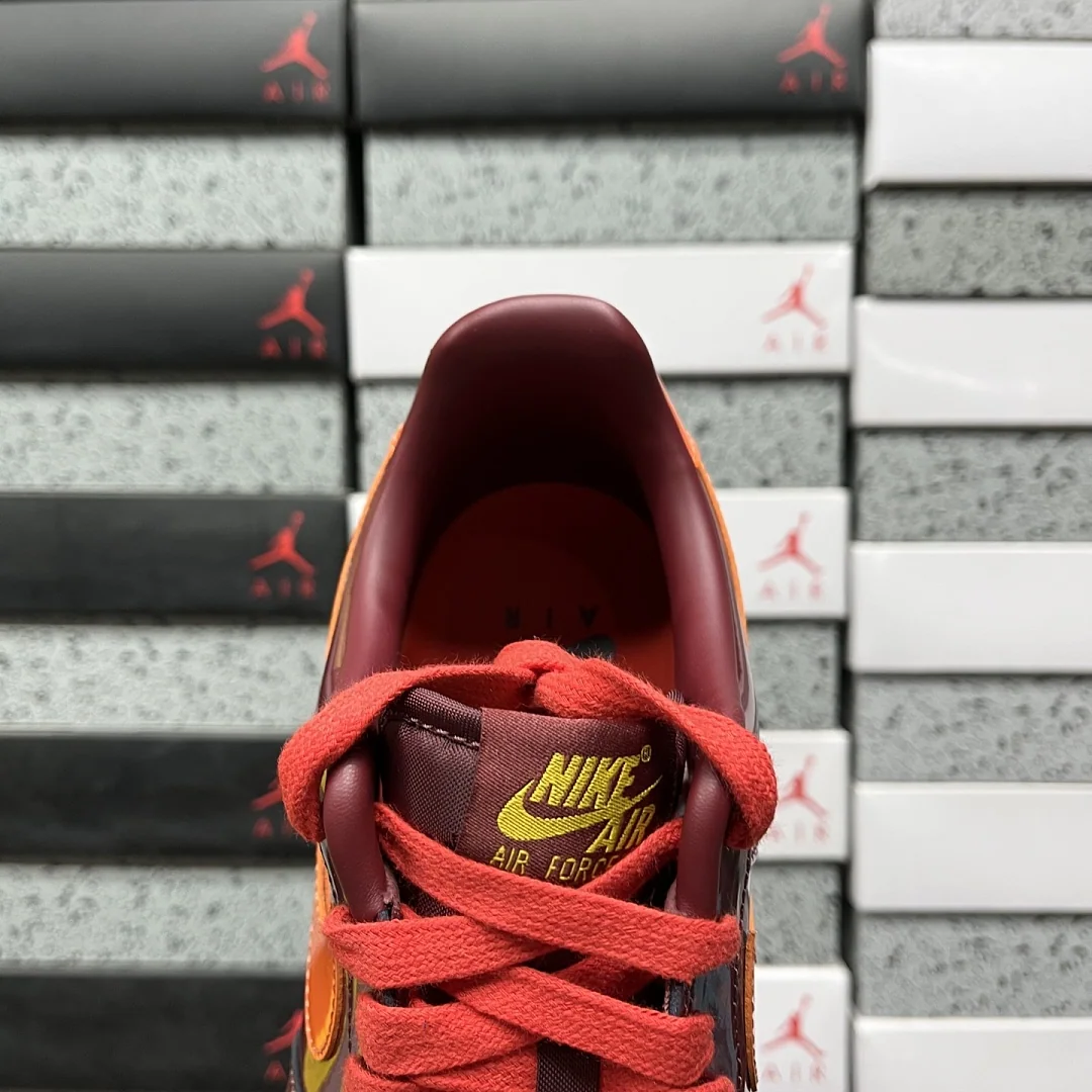나이키 [GX] 에어 포스 1 로우 IO4489-601 202029 Nike Air Force 1 Low Patent Leather Dark 상세 이미지 4