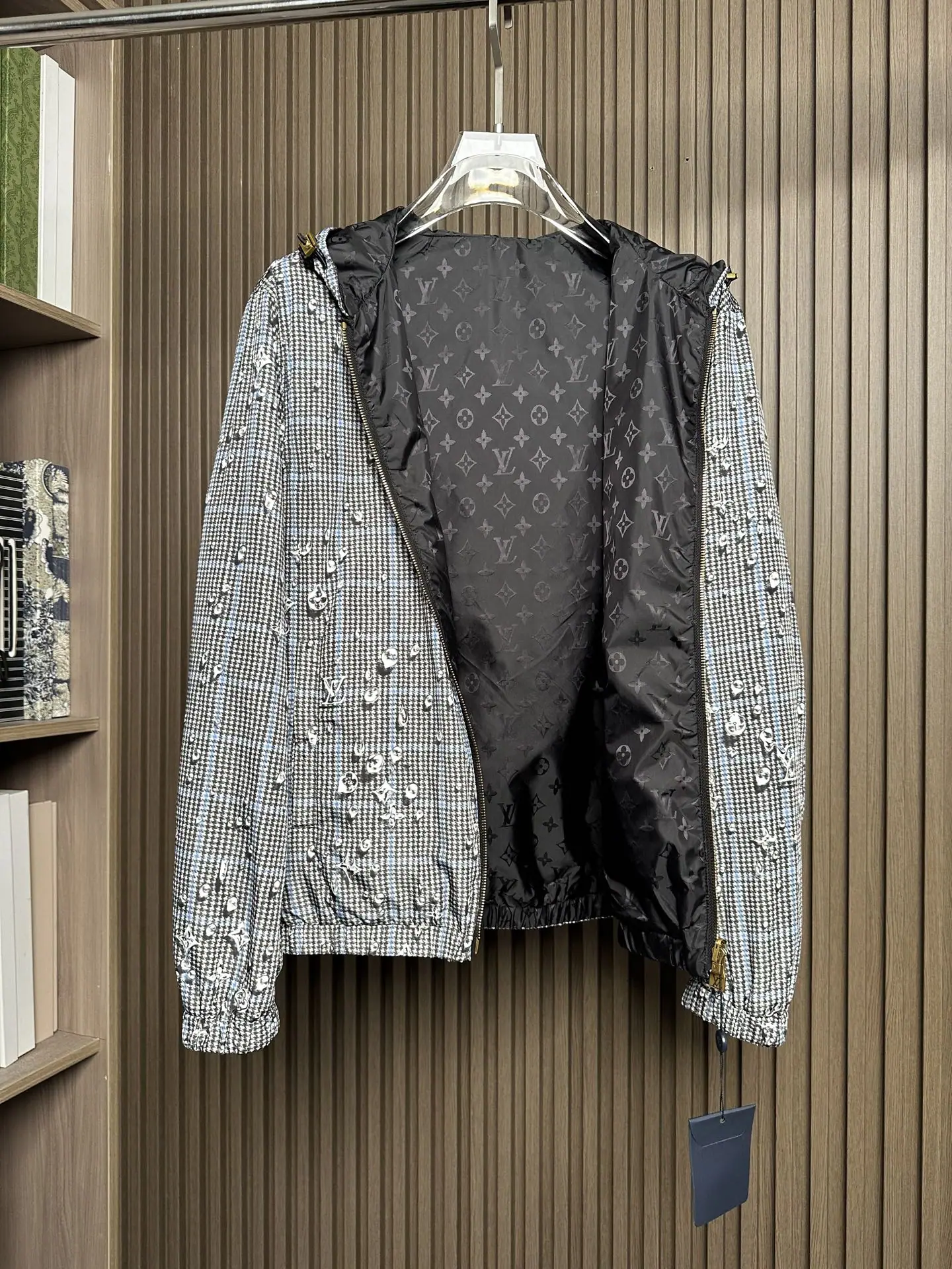 루이비통 26 SS 컬렉션 후드 리버서블 재킷 19365 Louis Vuitton 상세 이미지 2