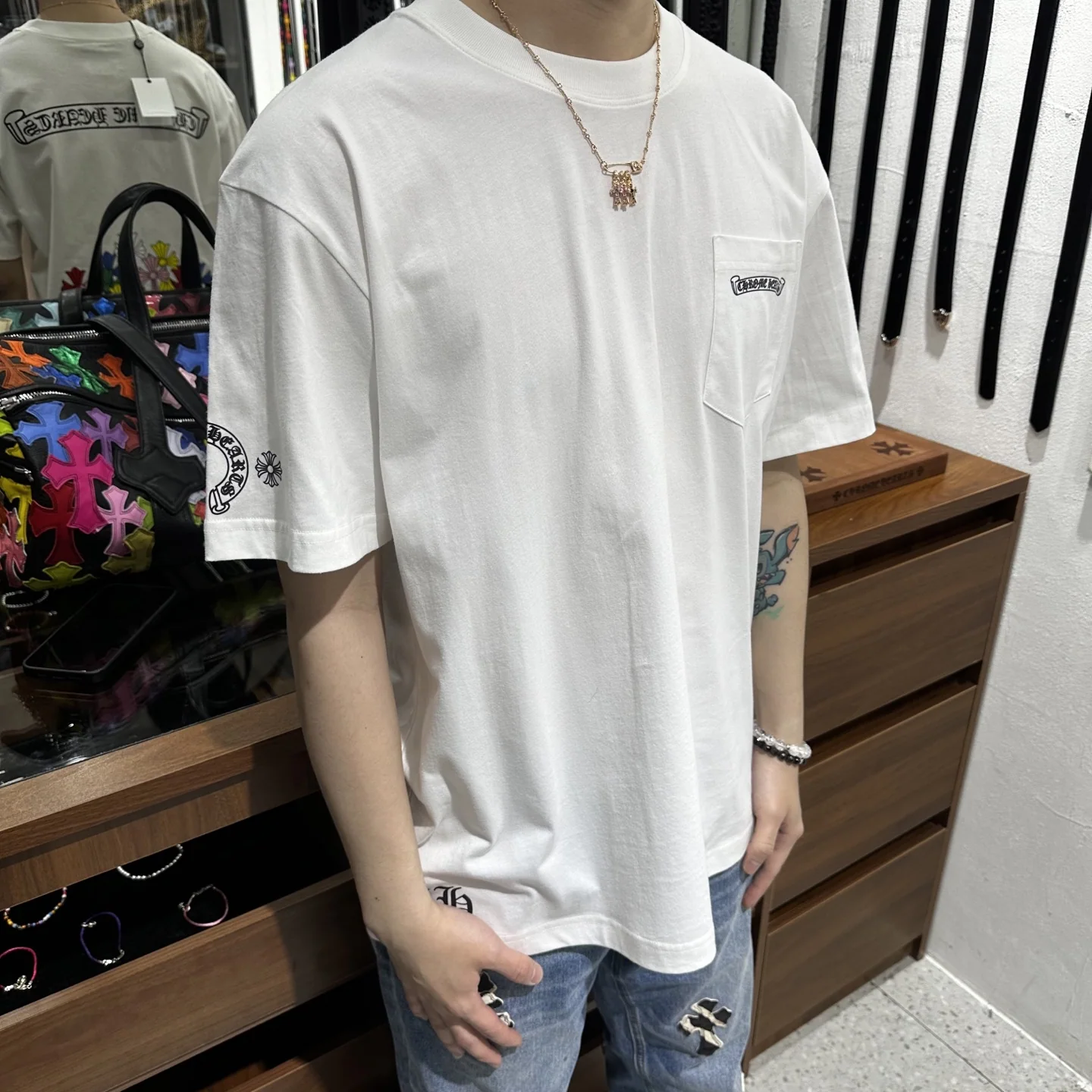 크롬하츠 화이트 팬텀 크로스 남성 반팔 상세 이미지 9