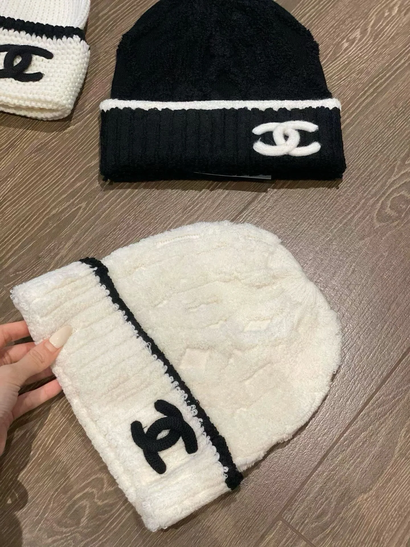 샤넬 더블 C 웨빙 장식 모피 비니 모자 상세 이미지 9