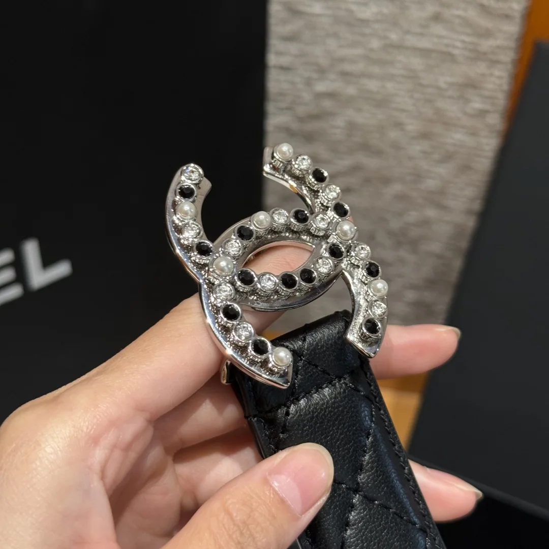 샤넬 더블 C 메탈 로고 램스킨 벨트 상세 이미지 6