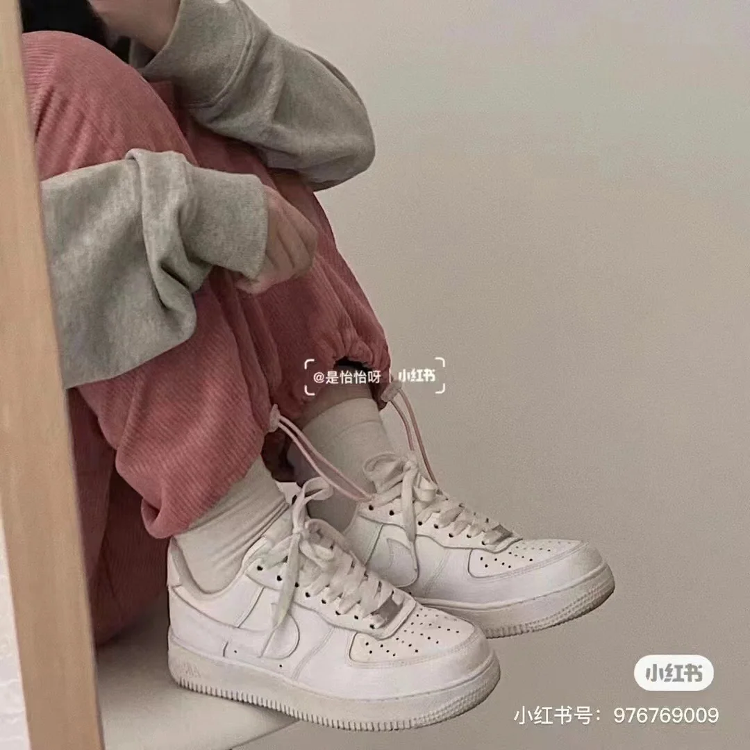 나이키포스 에어 포스 1 스니커즈 상세 이미지 5