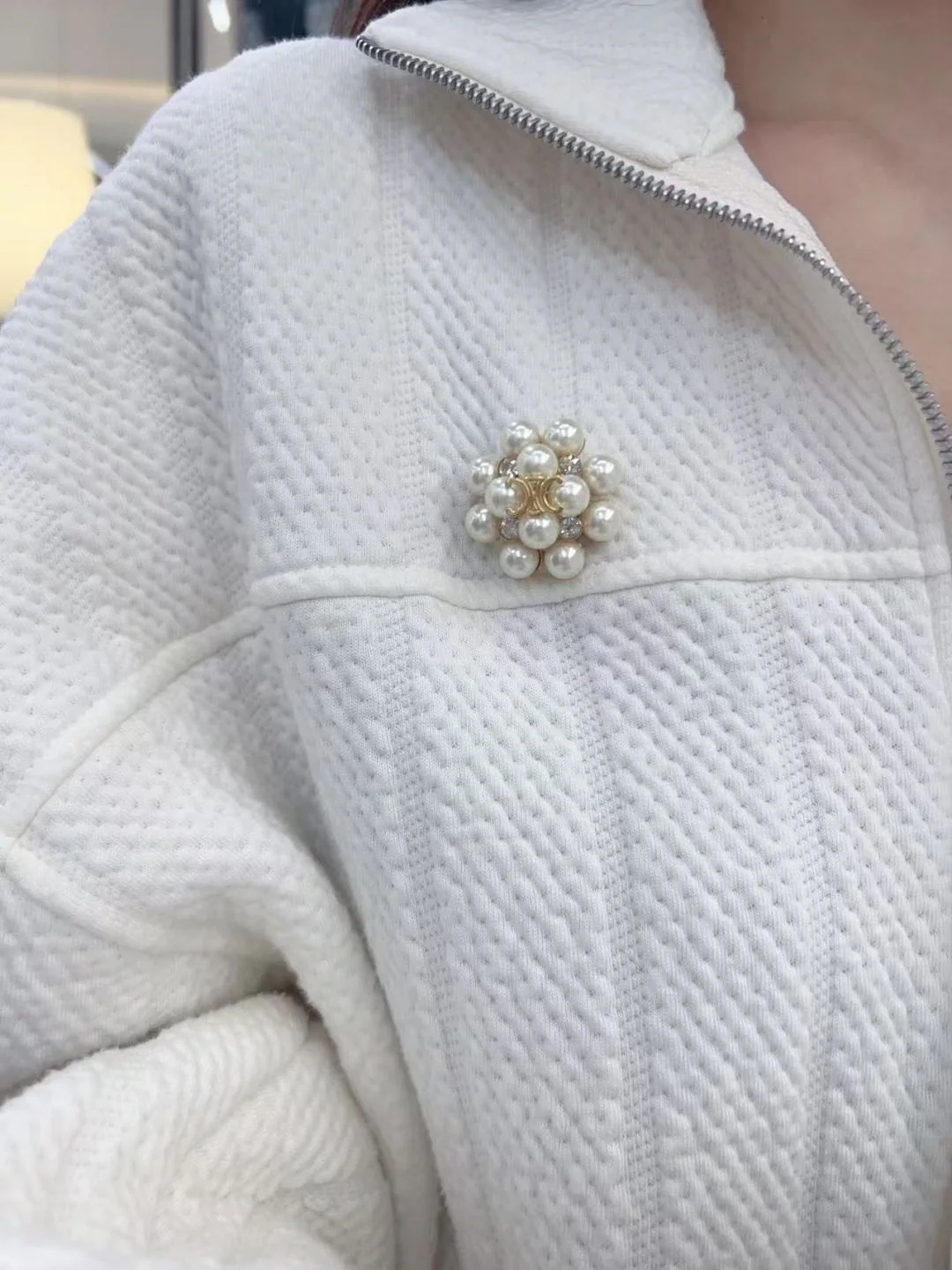 셀린느 진주 스터드 귀걸이 상세 이미지 2