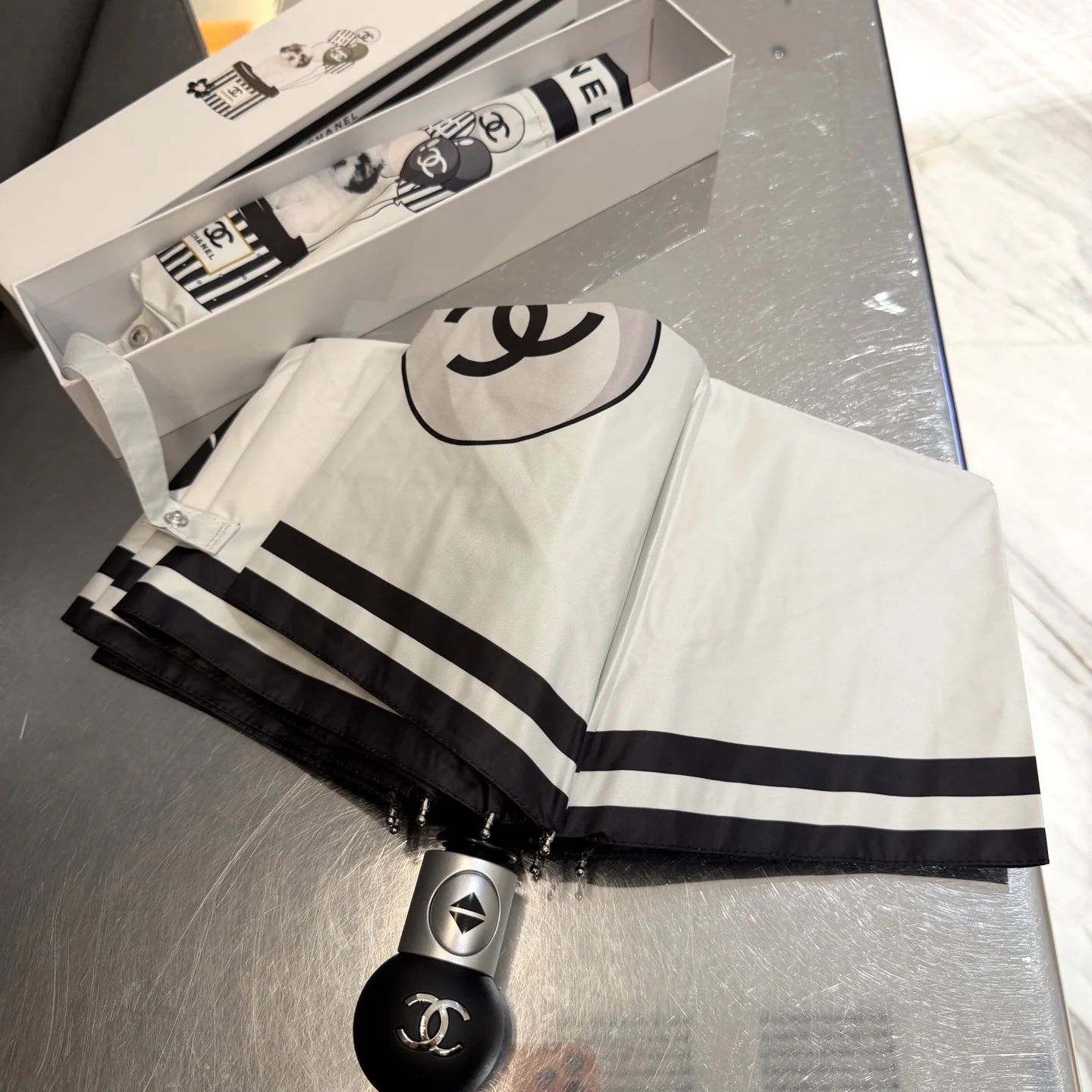 샤넬 우산 85365 Chanel Umbrella 상세 이미지 3