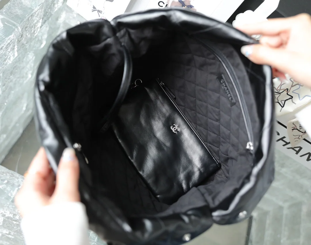 샤넬 카프스킨 블랙 미디움 쇼핑백 가방 상세 이미지 8
