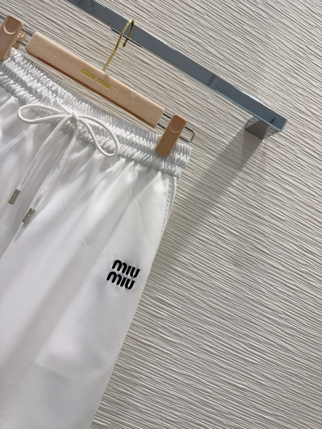미우미우 와이드 레그 카고 여성 바지 상세 이미지 4