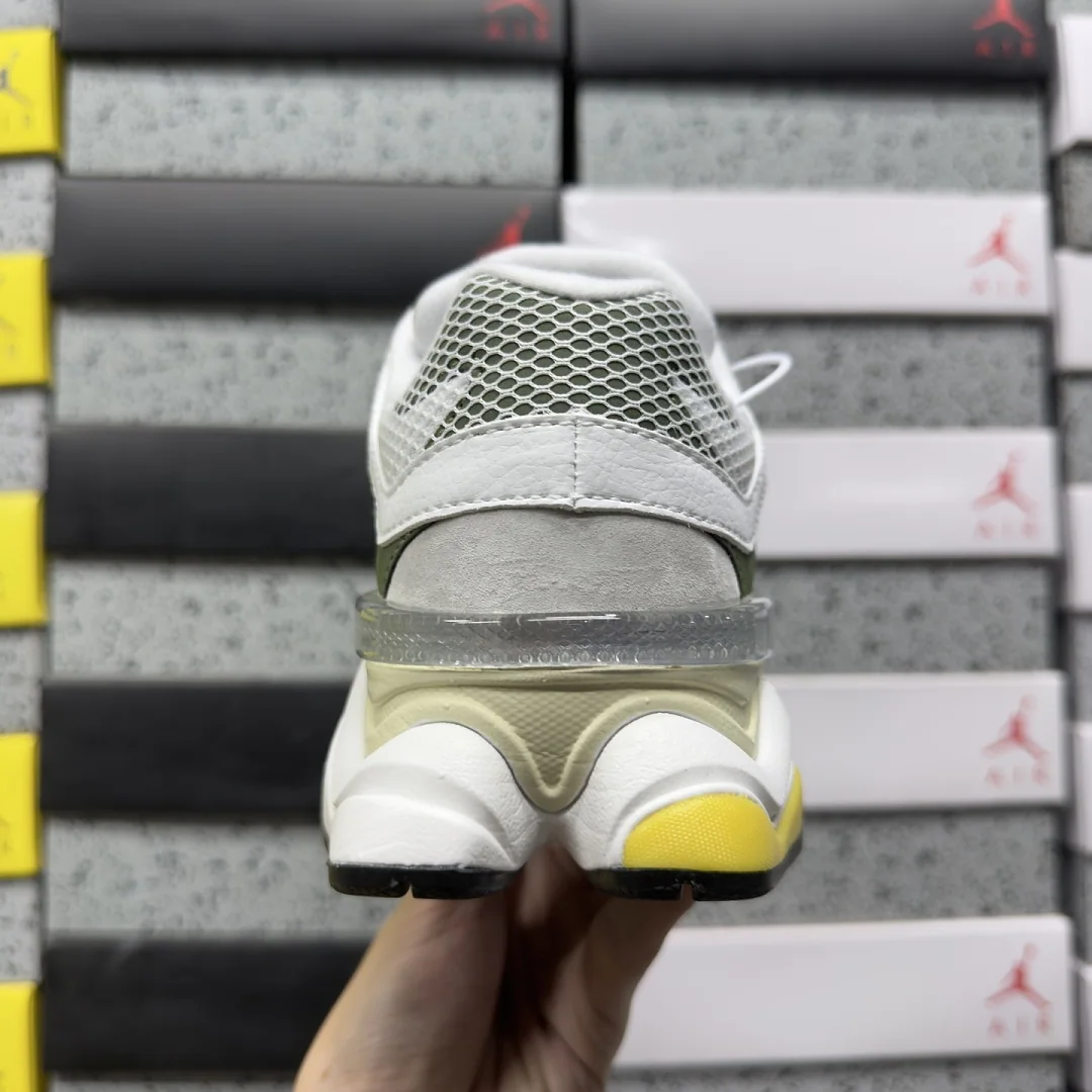 뉴발란스 [C] 9060 U906089D 202266 New Balance 9060 White Apollo Gold 상세 이미지 6
