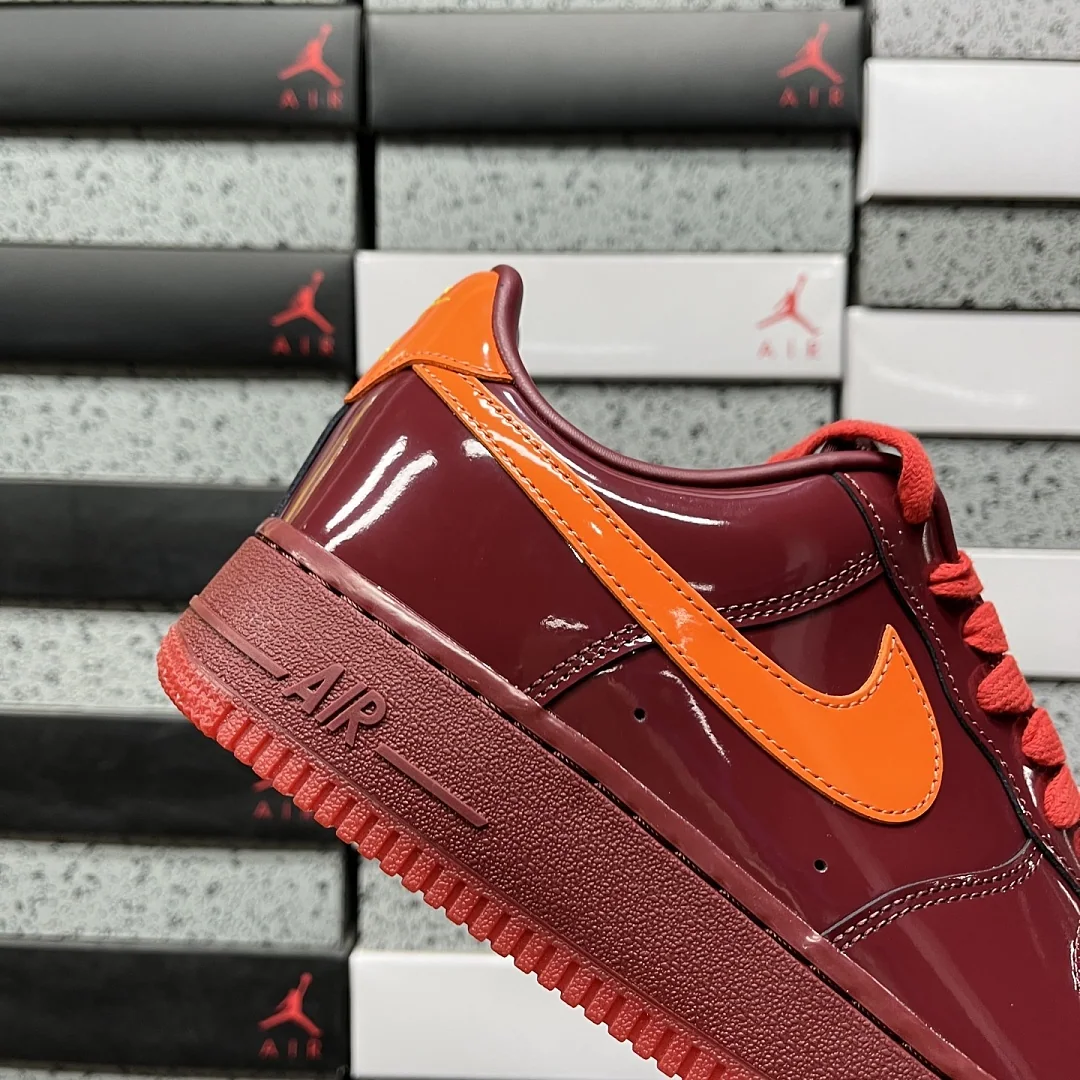 나이키 [GX] 에어 포스 1 로우 IO4489-601 202029 Nike Air Force 1 Low Patent Leather Dark 상세 이미지 2