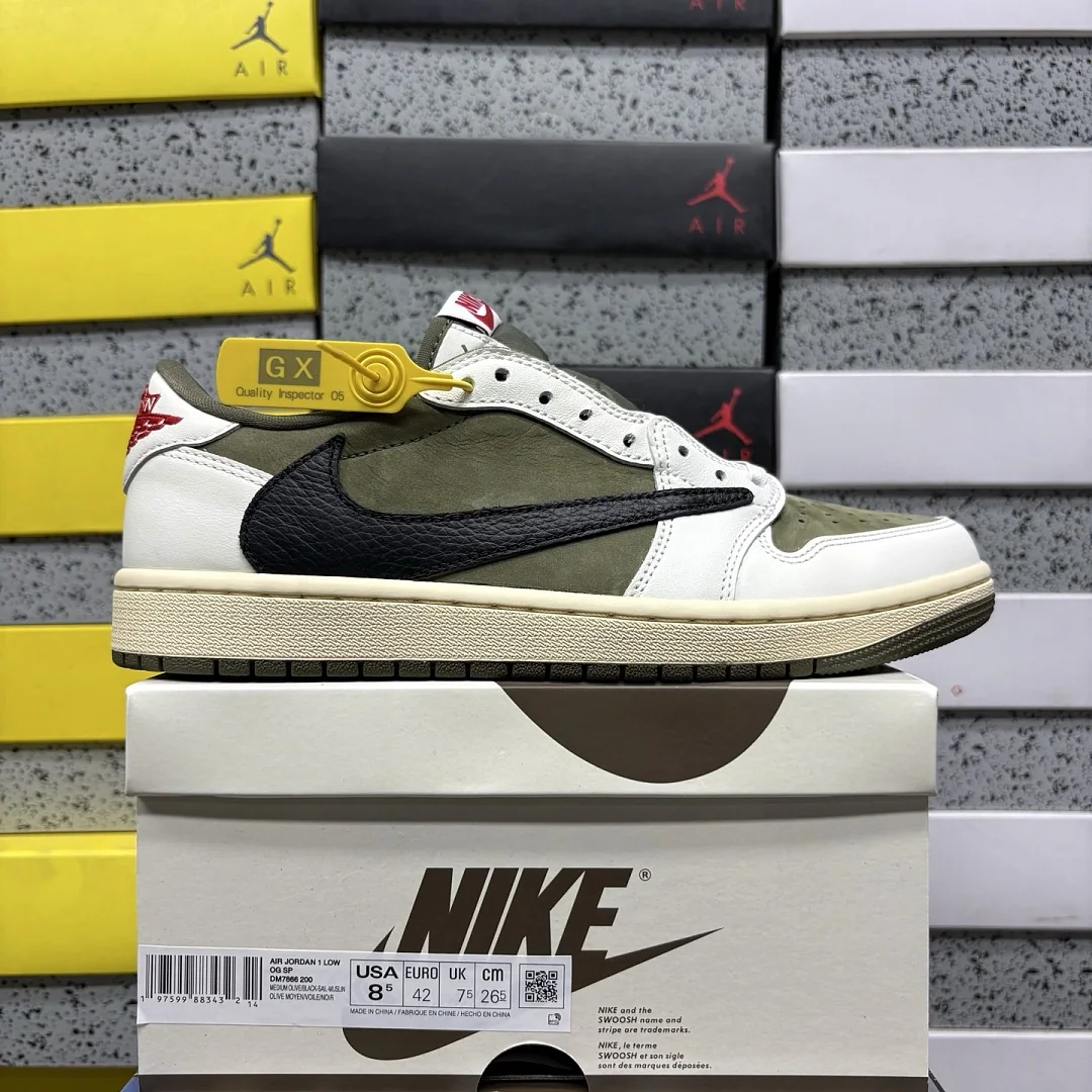 나이키 [GX] DM7866-200 201895 Nike Travis Scott Medium Olive 1