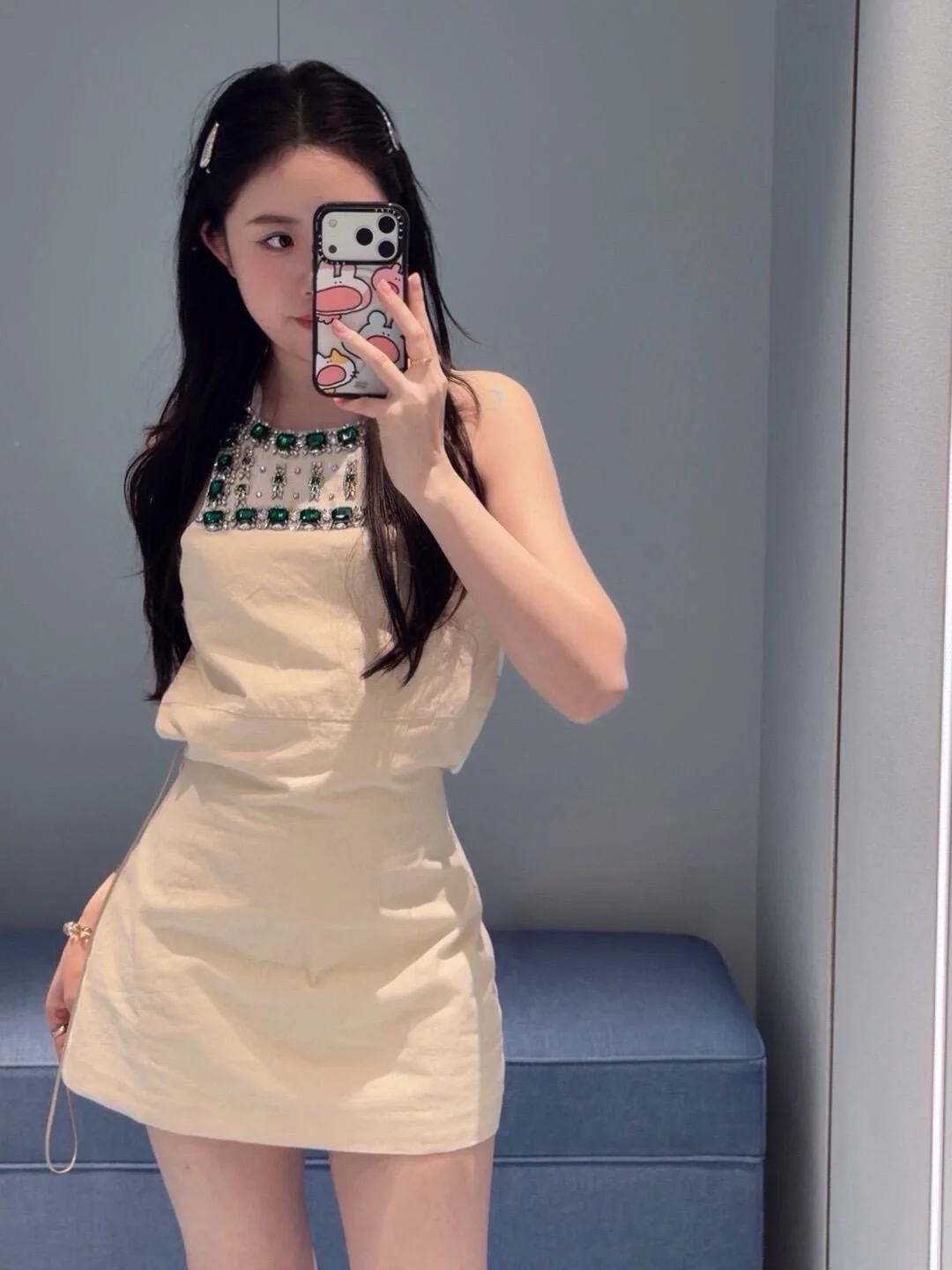 미우미우 A라인 폴로 카라 민소매 원피스 2026 SS 상세 이미지 5