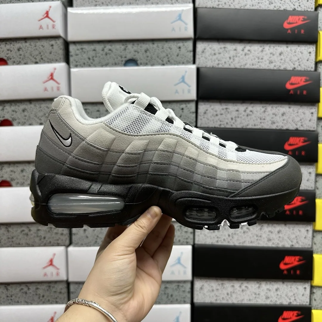나이키 [KZ2.0] 에어 맥스 95 OG HM4740-007 201561 Nike Air Max 95 OG Big Bubble Granite 상세 이미지 4