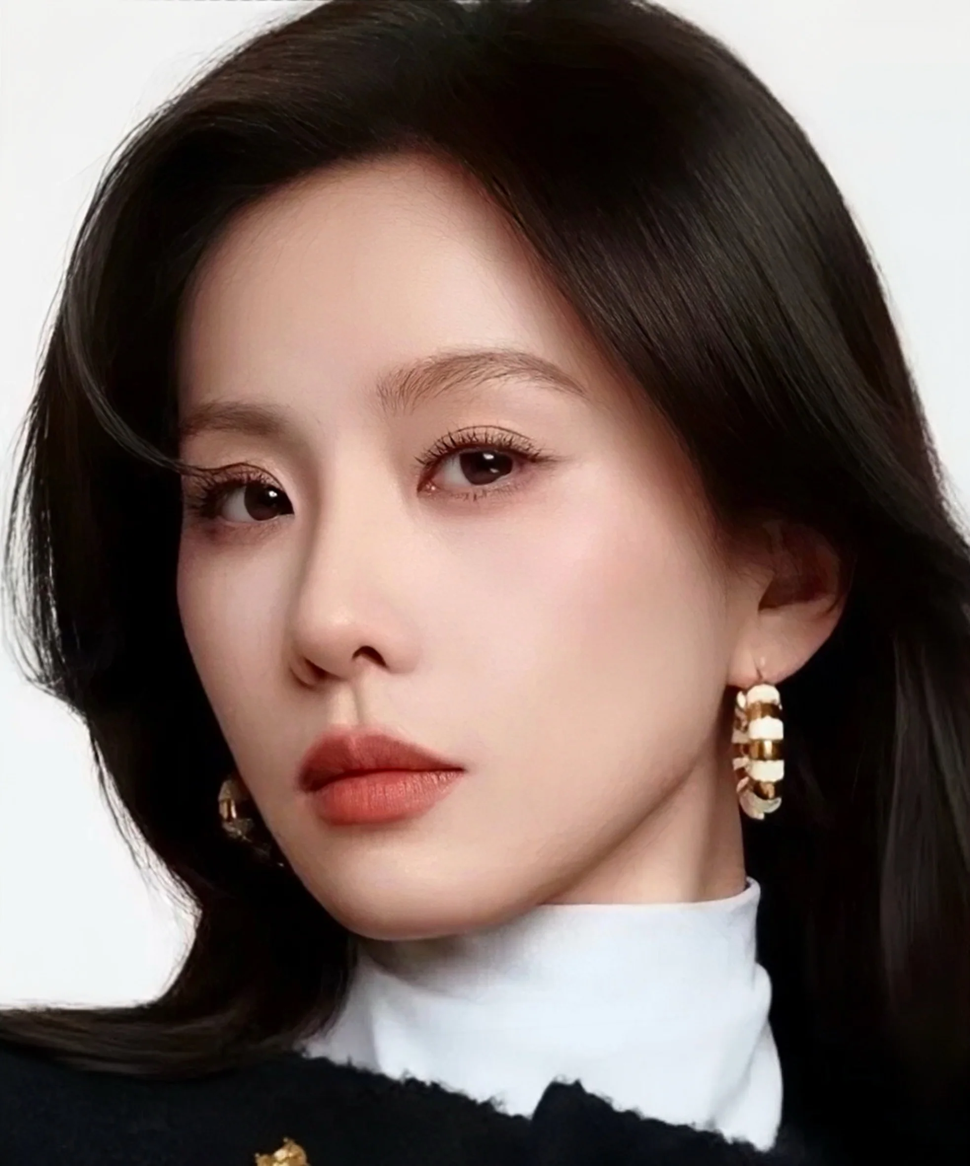셀린느 블랙 비즈 에나멜 후프 귀걸이 상세 이미지 9