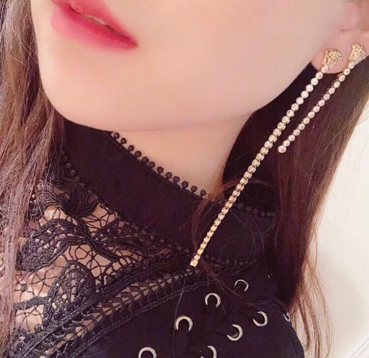 베르사체 스와로프스키 크리스탈 귀걸이 상세 이미지 2