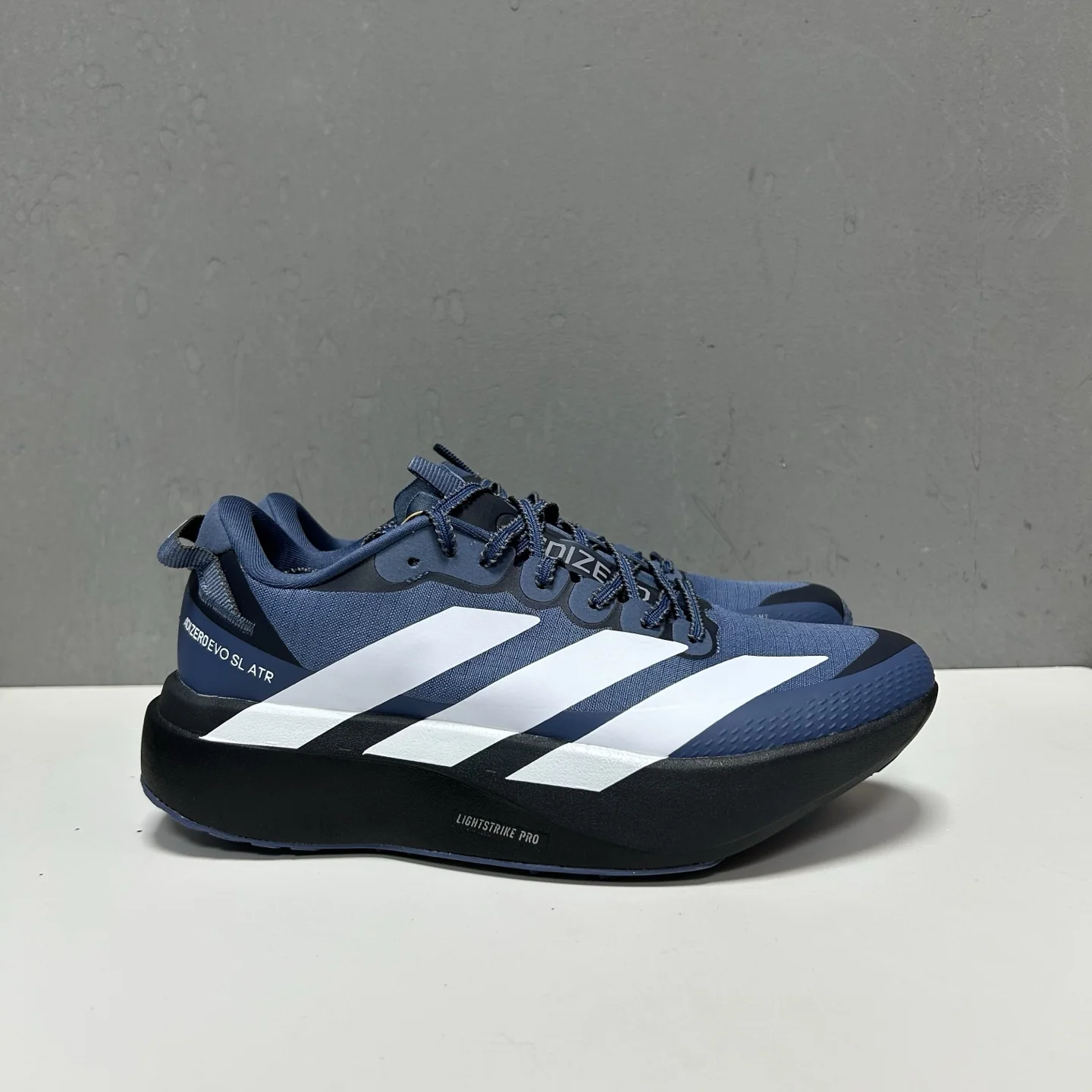 아디다스 신발 157702 Adidas Sneakers