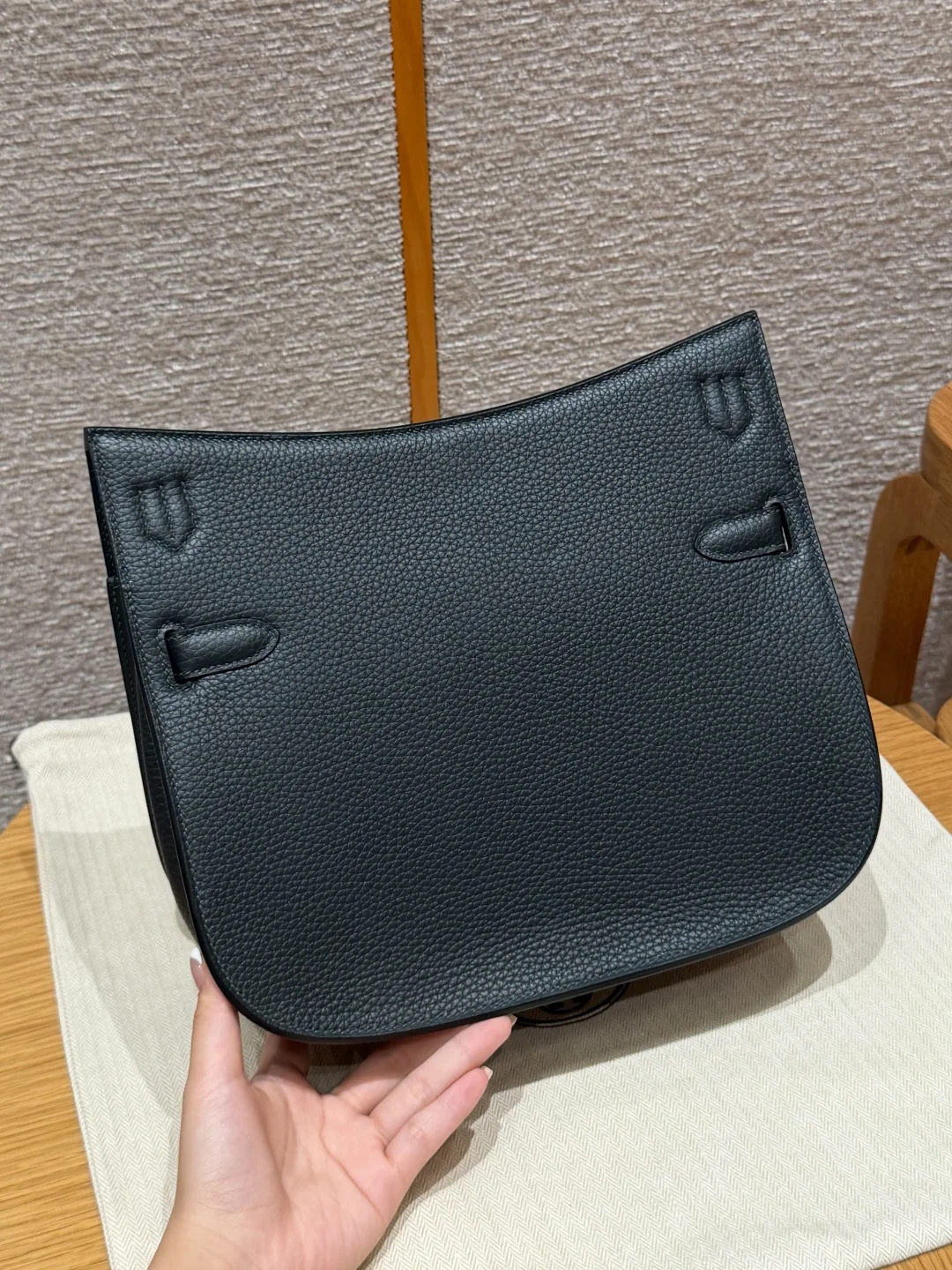 에르메스 지프시에르 크레망스 가죽 핸드백 28 cm 상세 이미지 3