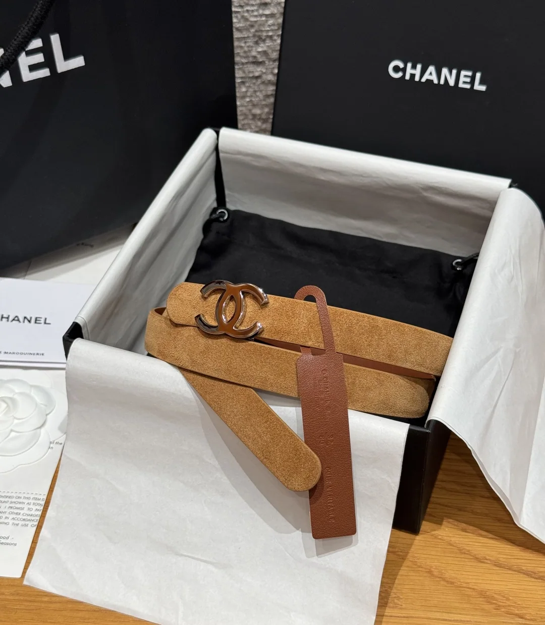 샤넬 양면 카프스킨 더블 C 벨트 174138