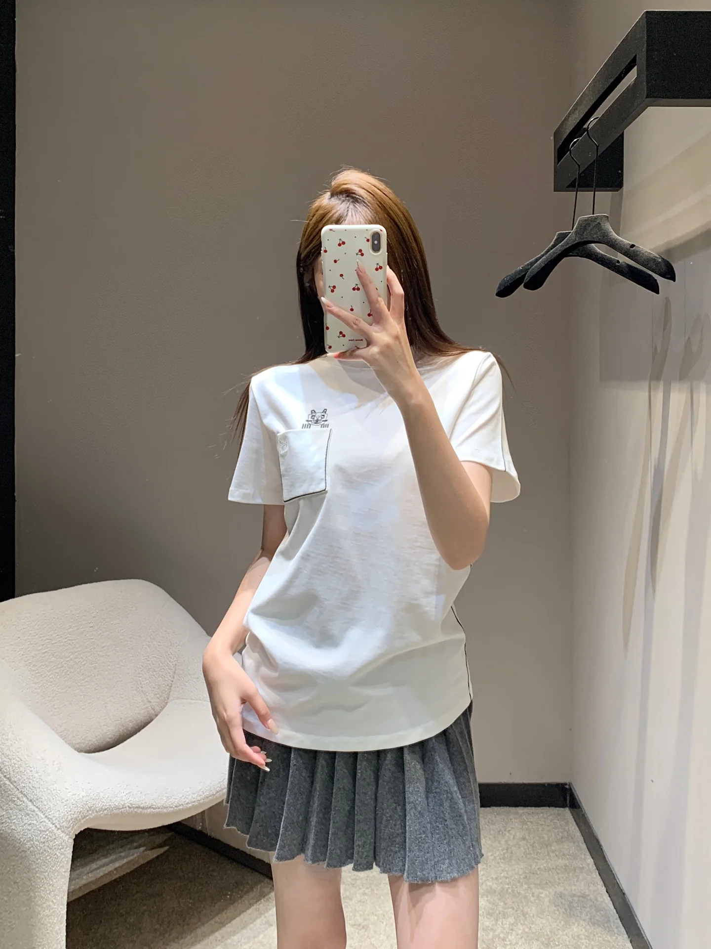 루이비통 자수 오버핏 코튼 반팔 티셔츠 5917 상세 이미지 1