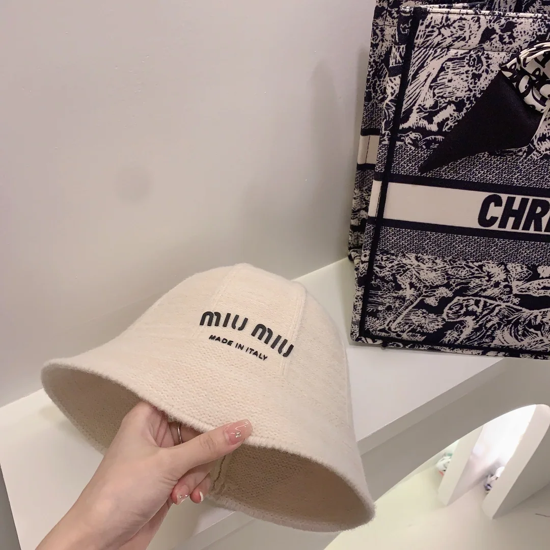 미우미우 캡 상세 이미지 2