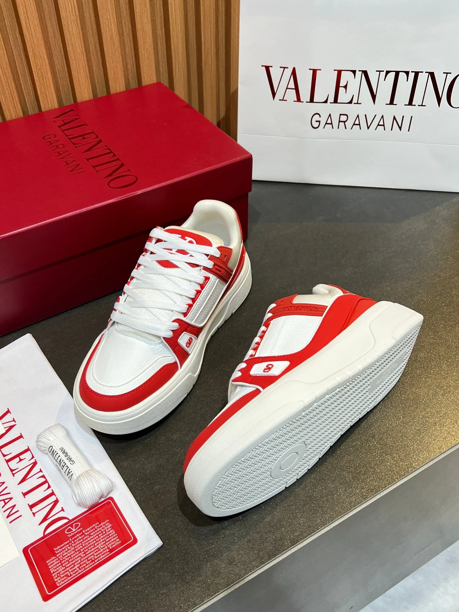 발렌티노 VLTN 커플 슈즈 상세 이미지 9