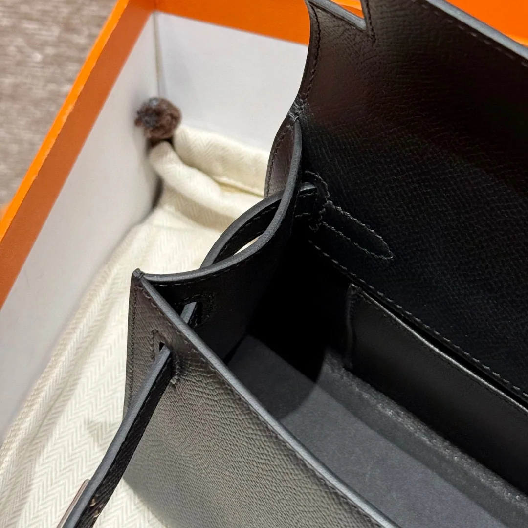 에르메스 켈리 포쉐트 22 블랙 실버 하드웨어 상세 이미지 7