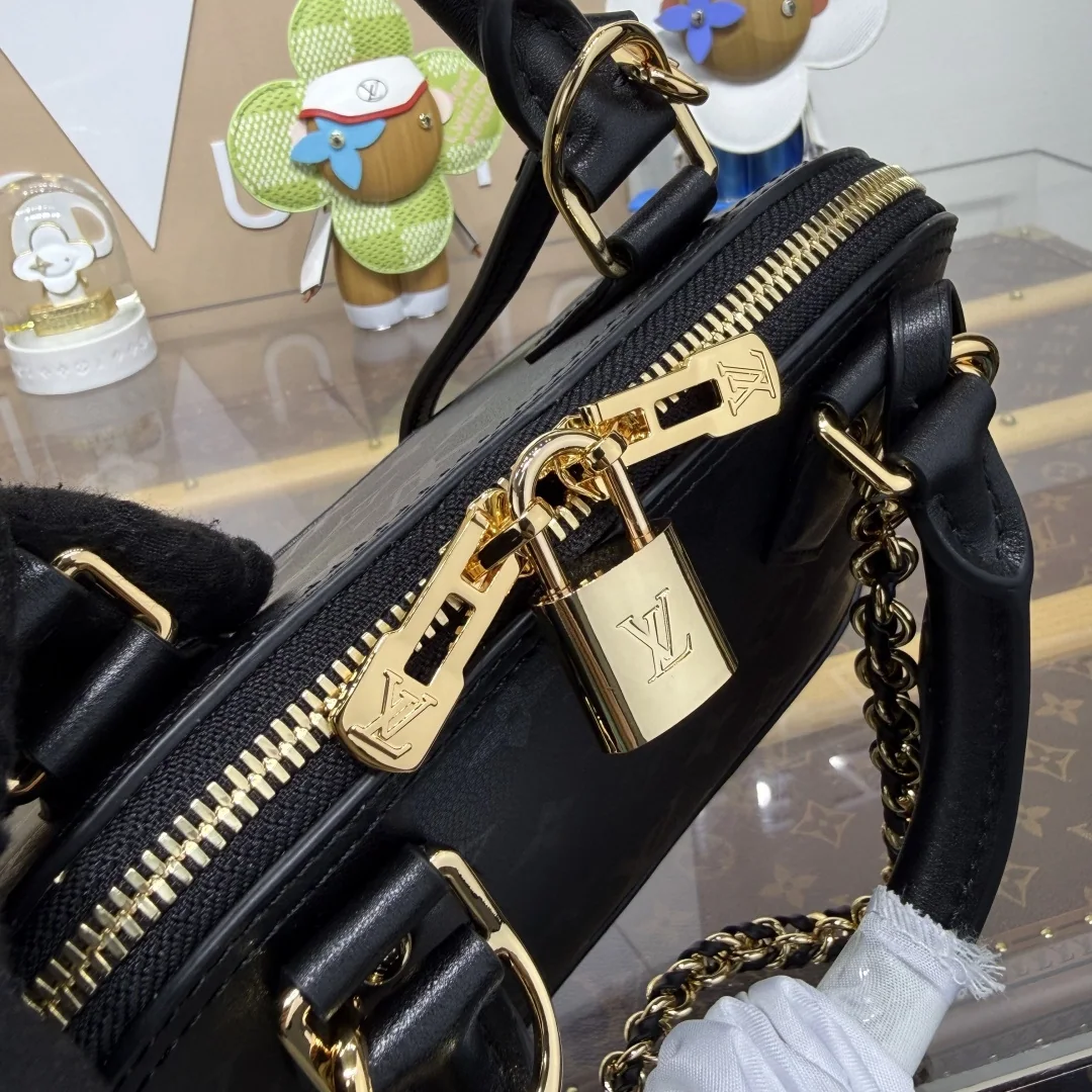 루이비통 알마 BB 모노그램 잉크 카프스킨 핸드백 상세 이미지 6