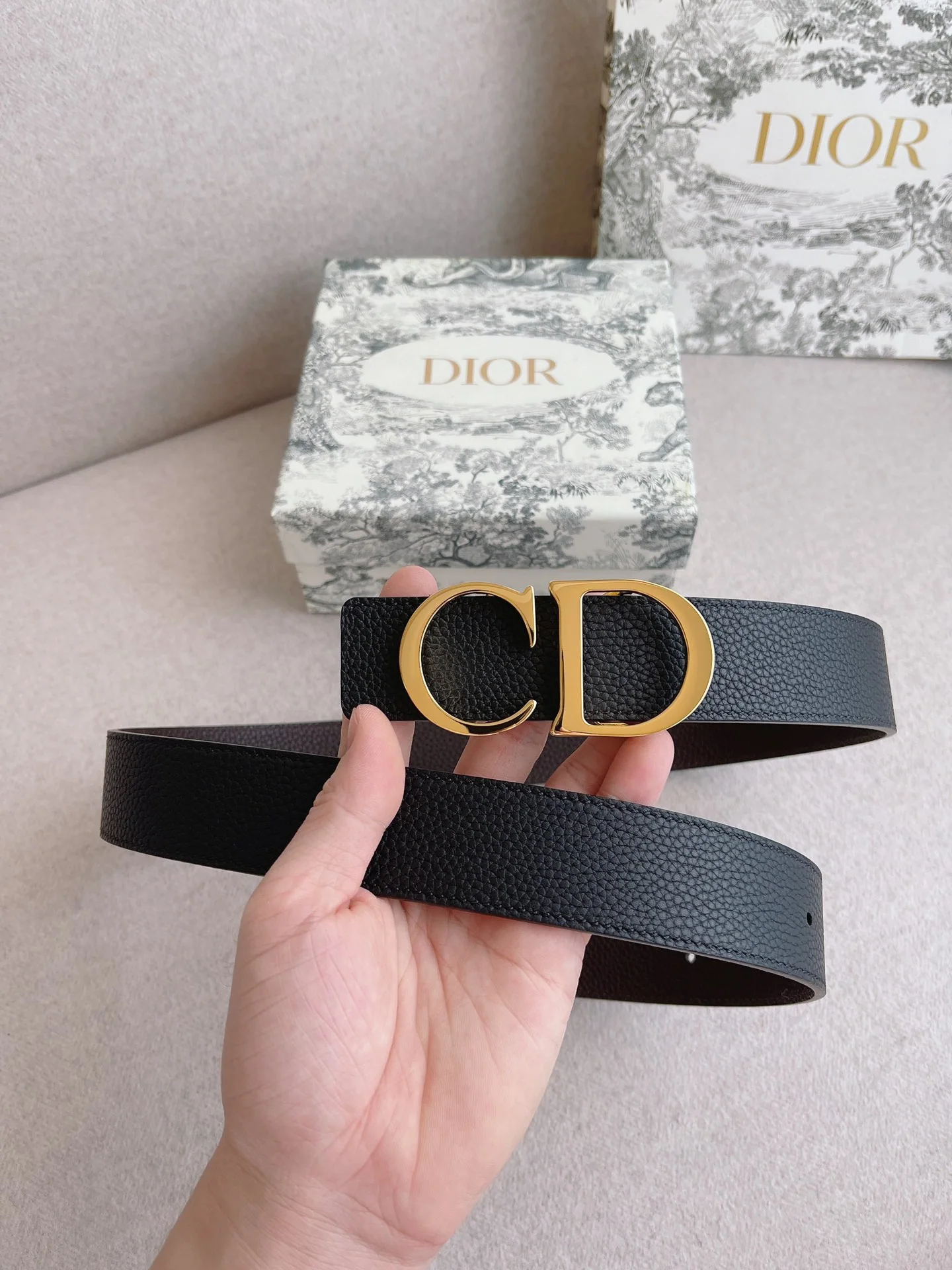 디올 CD 로고 남성용 벨트 상세 이미지 1
