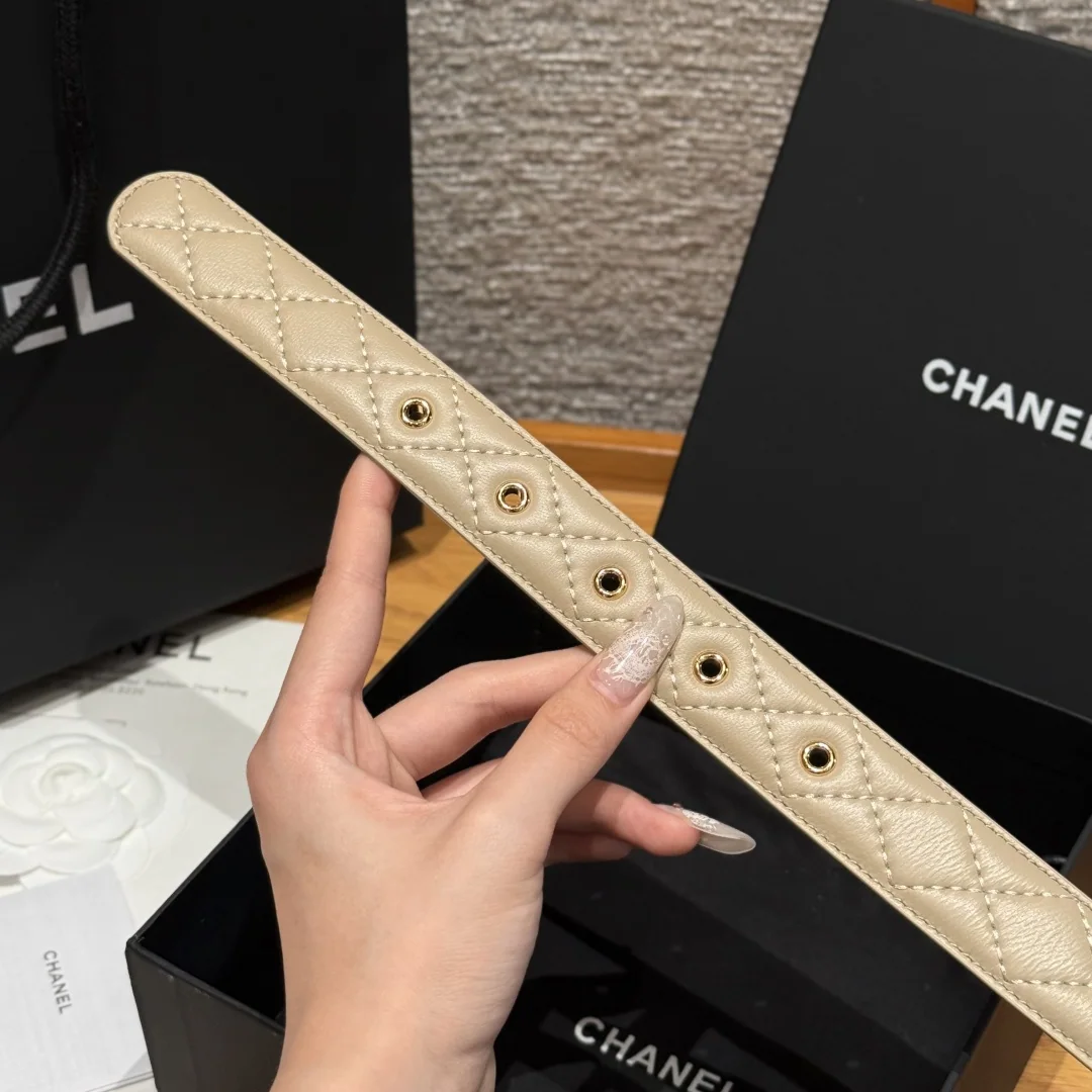 샤넬 더블 C 메탈 로고 램스킨 벨트 상세 이미지 8