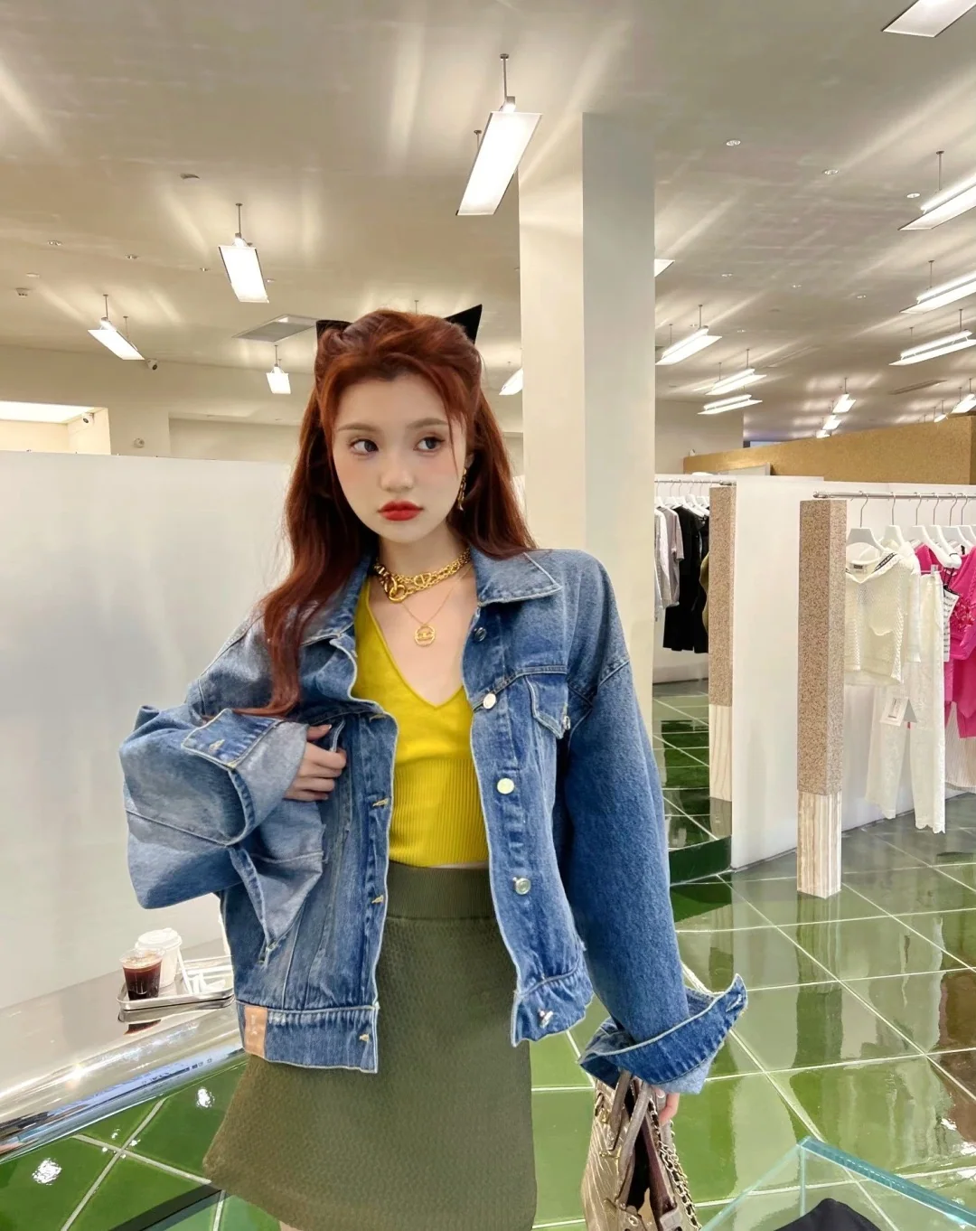 셀린느 라운드 개선문 목걸이 상세 이미지 4