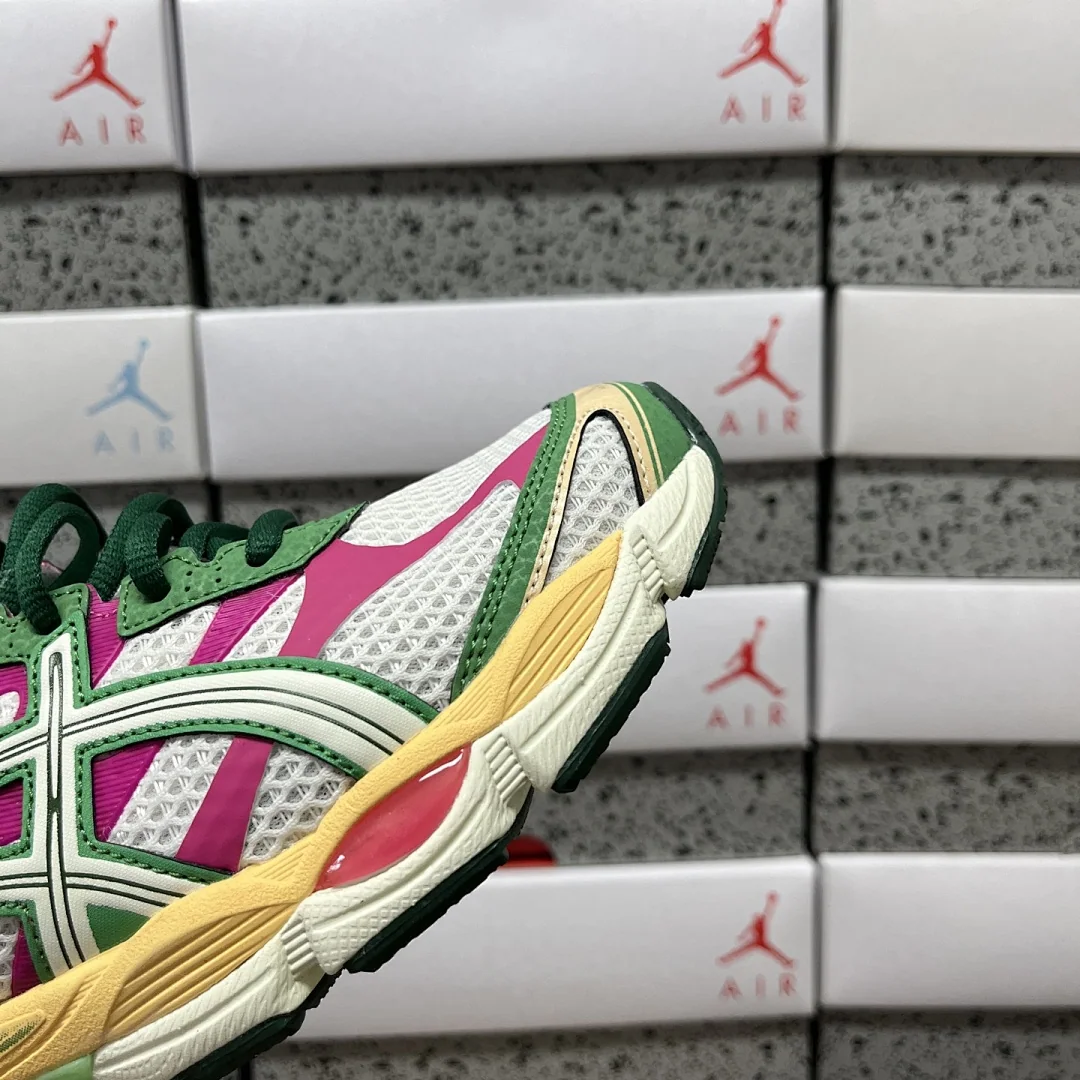 아식스 [TOP] 젤 큐뮬러스 16 1203A763-100 200300 Asics Gel-Cumulus 16 Green Cream Ivory 상세 이미지 8