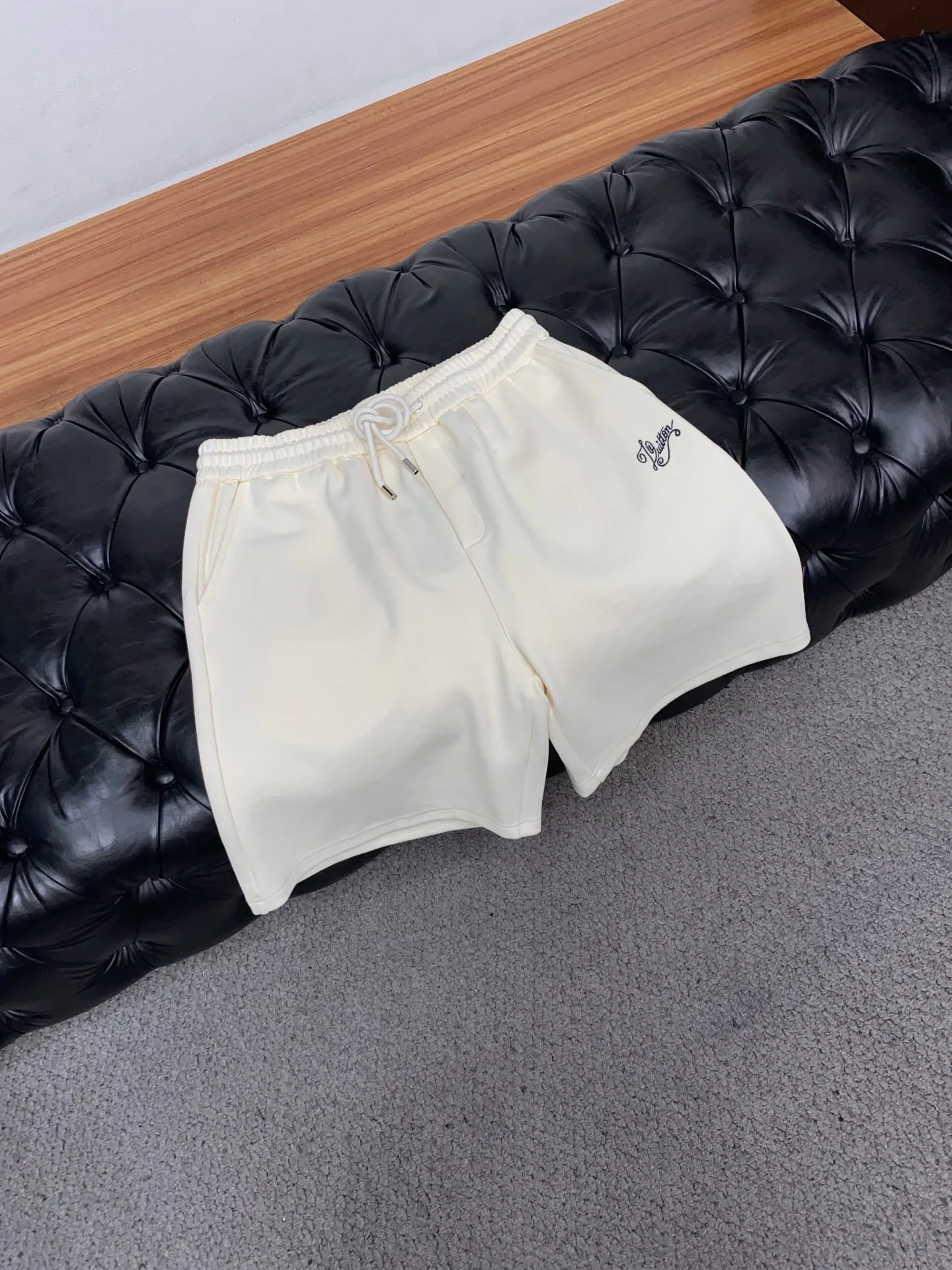 루이비통 남성 반바지 68905 Louis Vuitton Shorts 상세 이미지 6